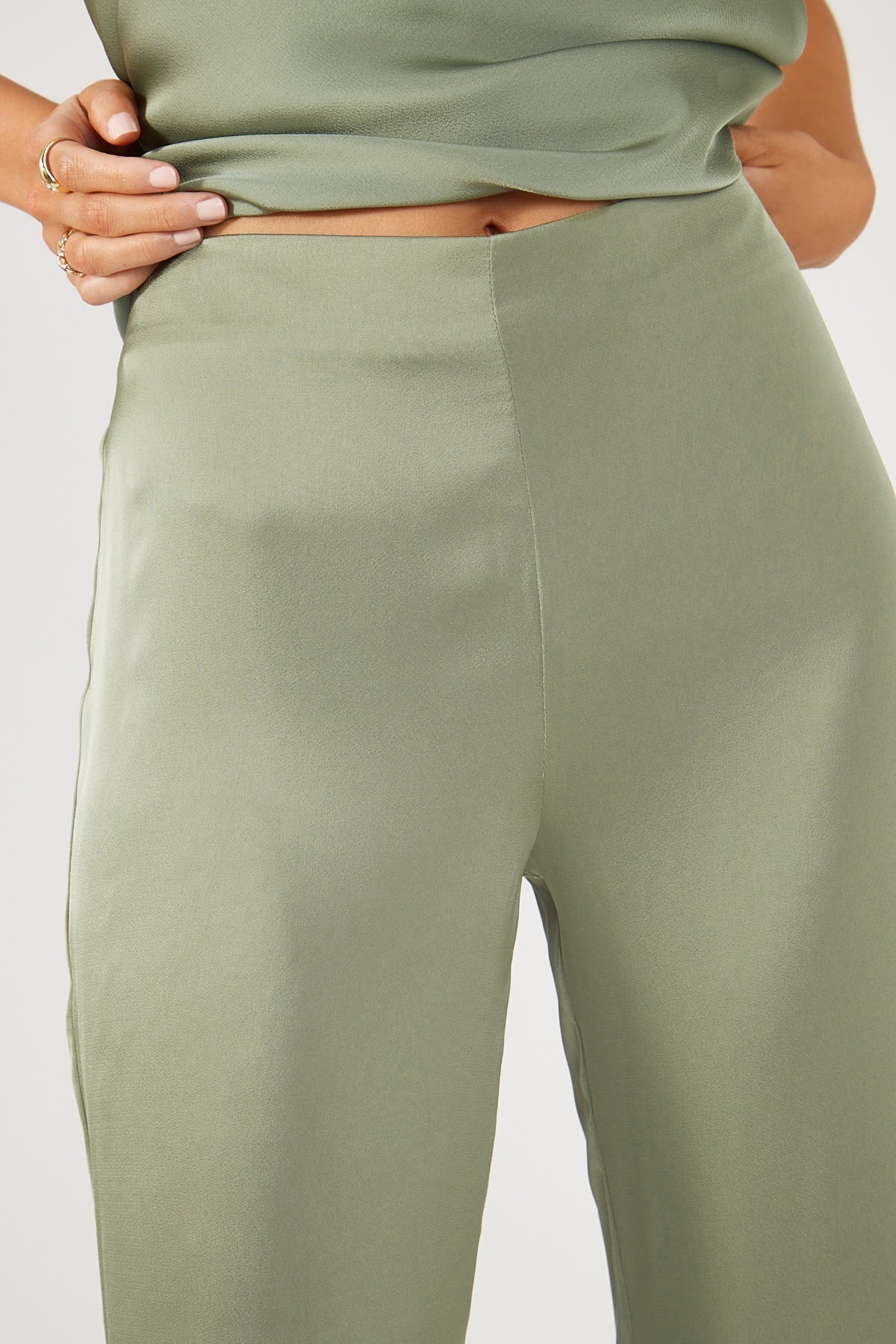 Perfect Stranger OLI SATIN PANT Green