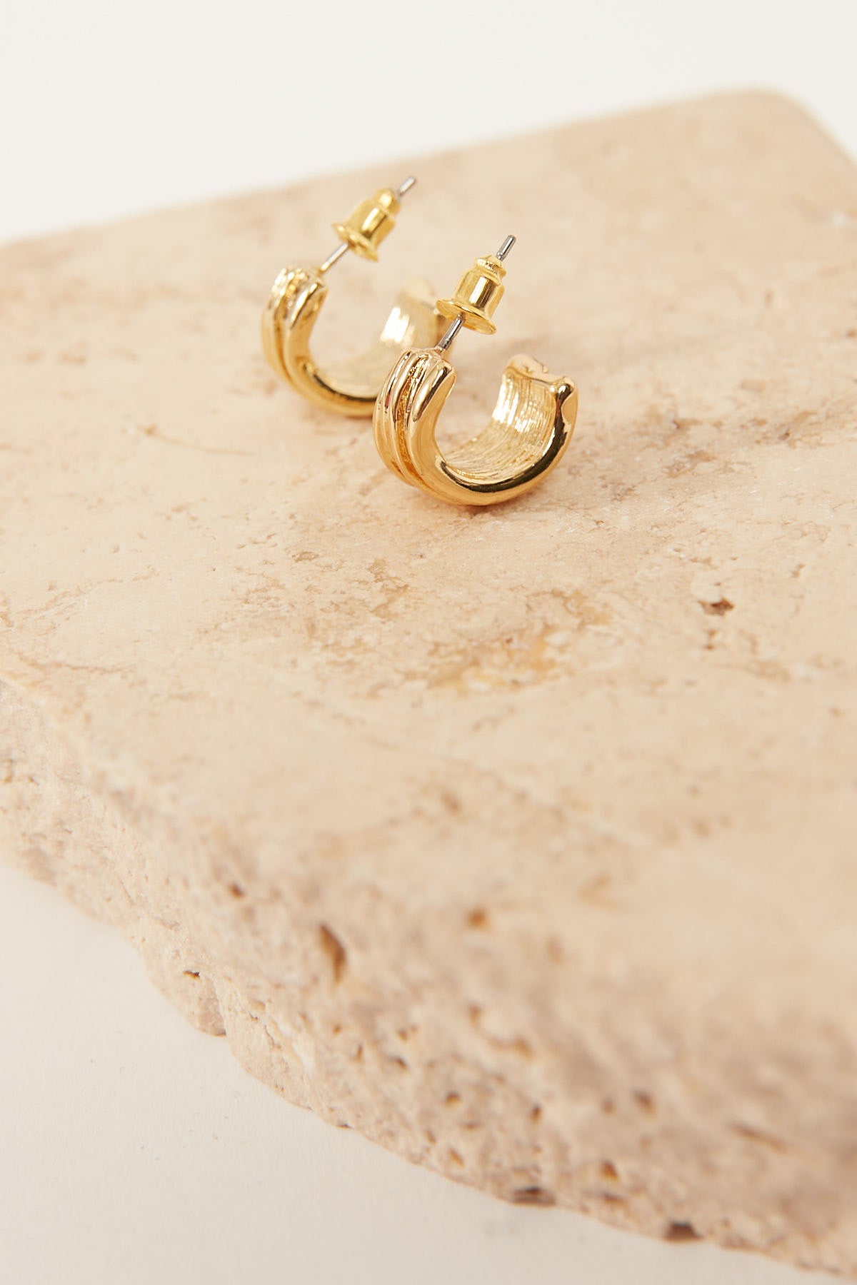 Perfect Stranger Nia Earring 18k Gold Plated Gold