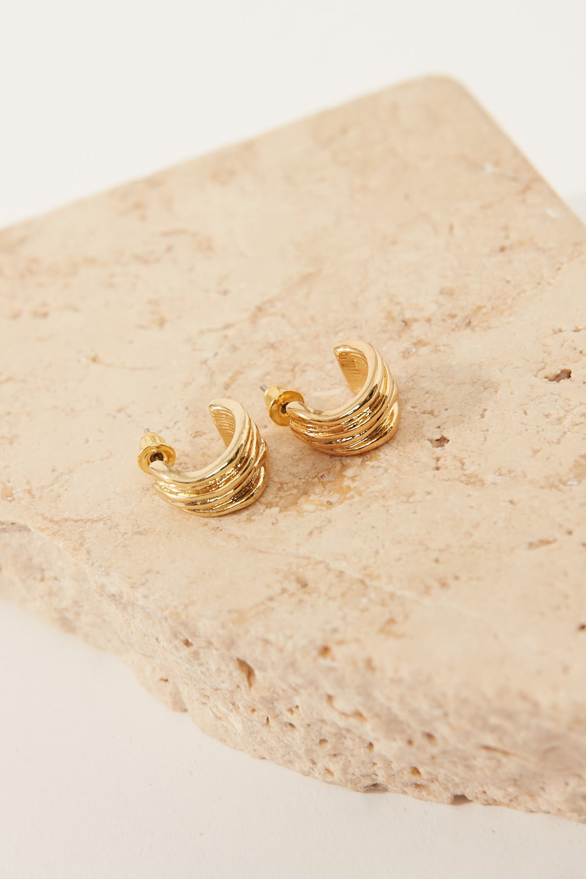 Perfect Stranger Nia Earring 18k Gold Plated Gold