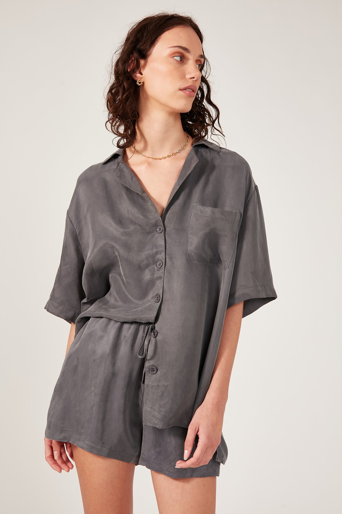 Perfect Stranger Ace Cupro Short Charcoal