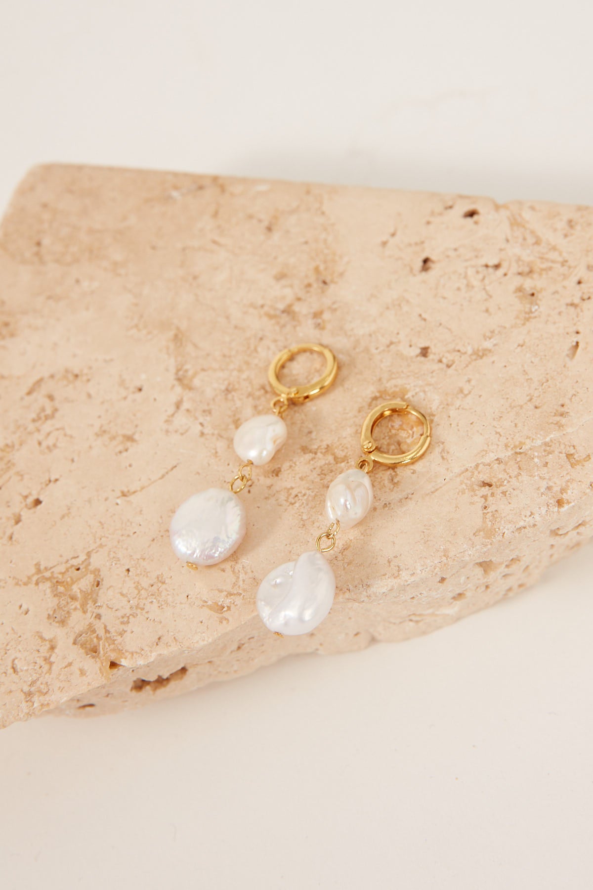 Perfect Stranger Eloise Pearl Drop Earrings 18k Gold Plated
