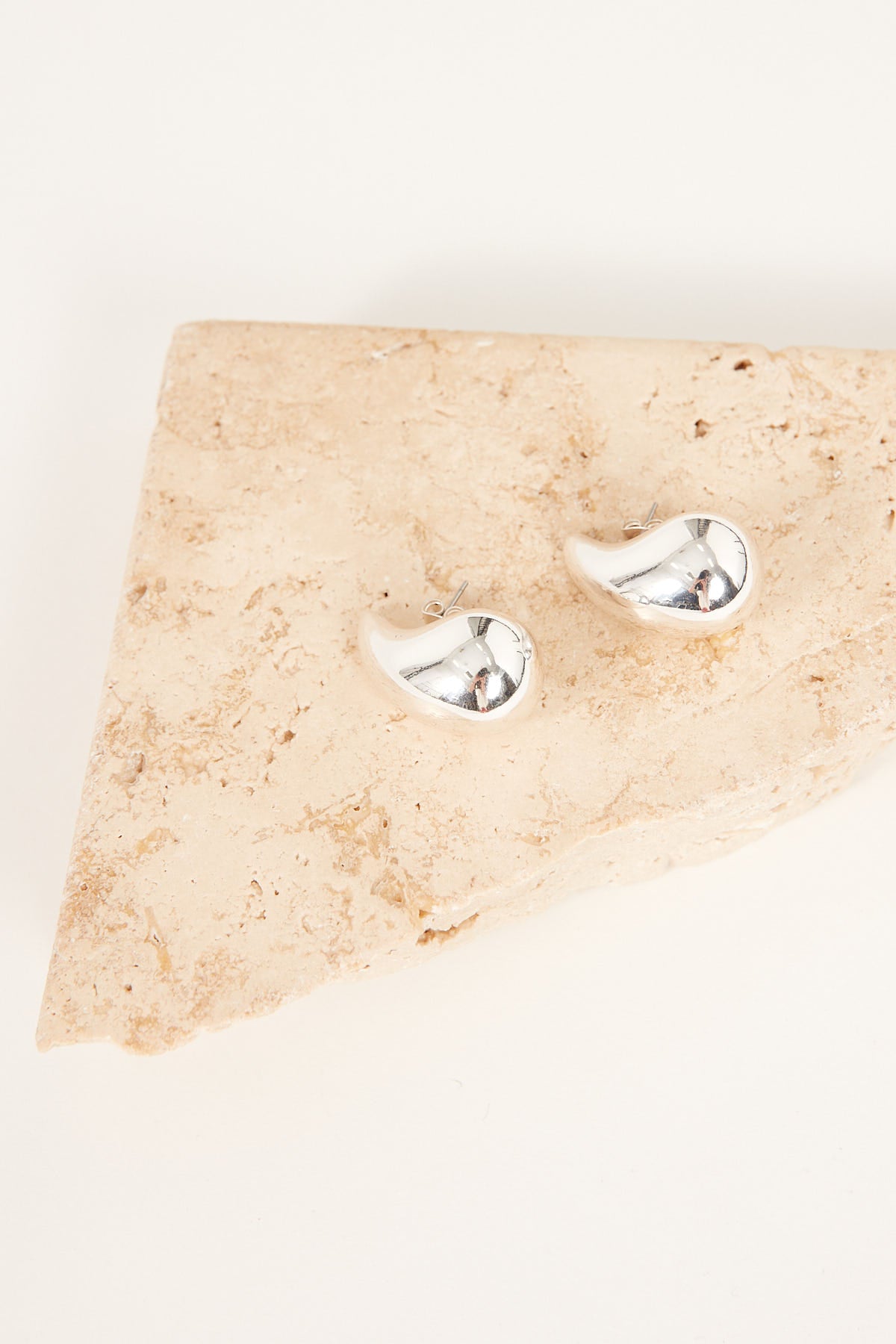 Perfect Stranger Sophia Earrings Silver