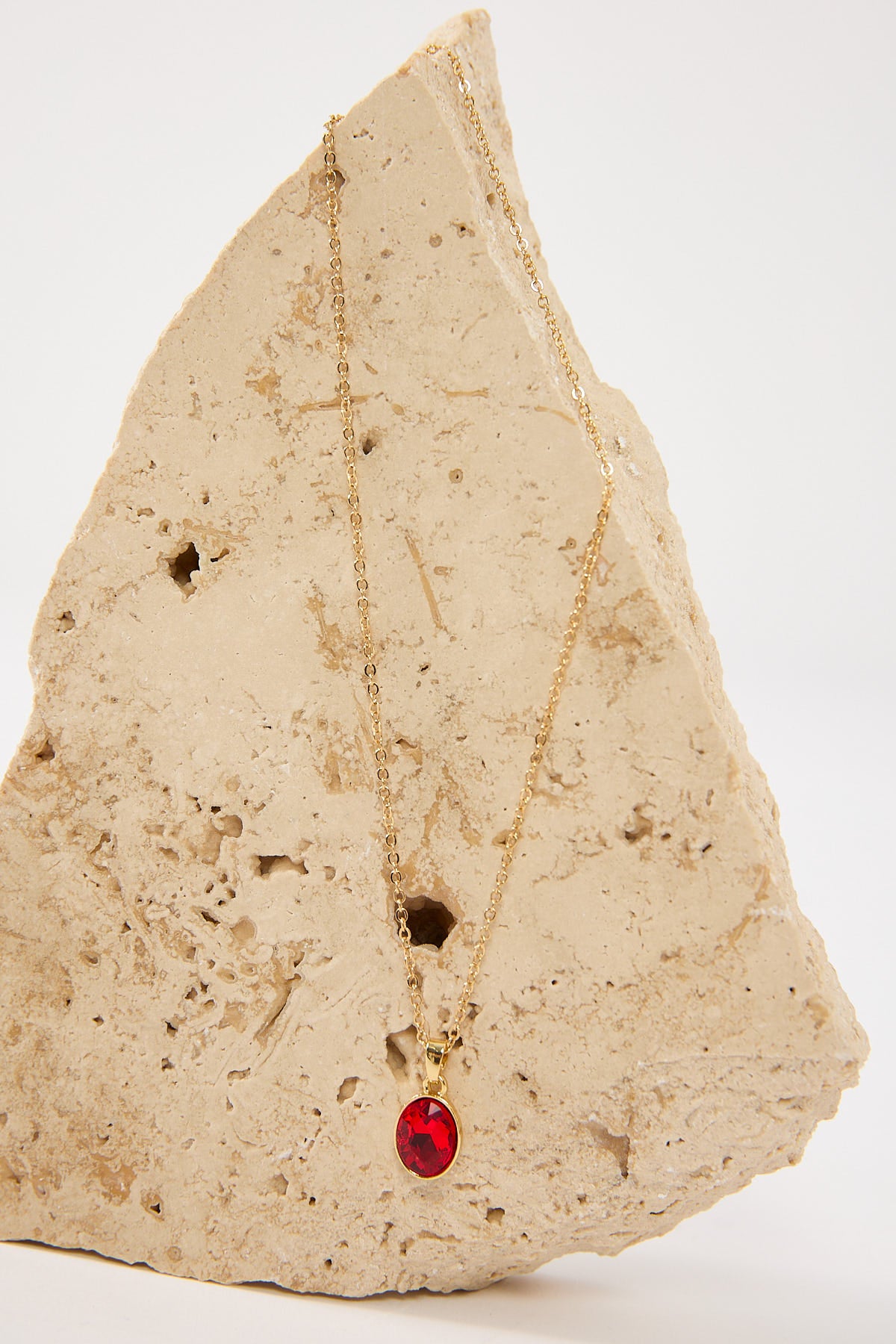 Perfect Stranger Romance Pendant Necklace 18k Gold Plated