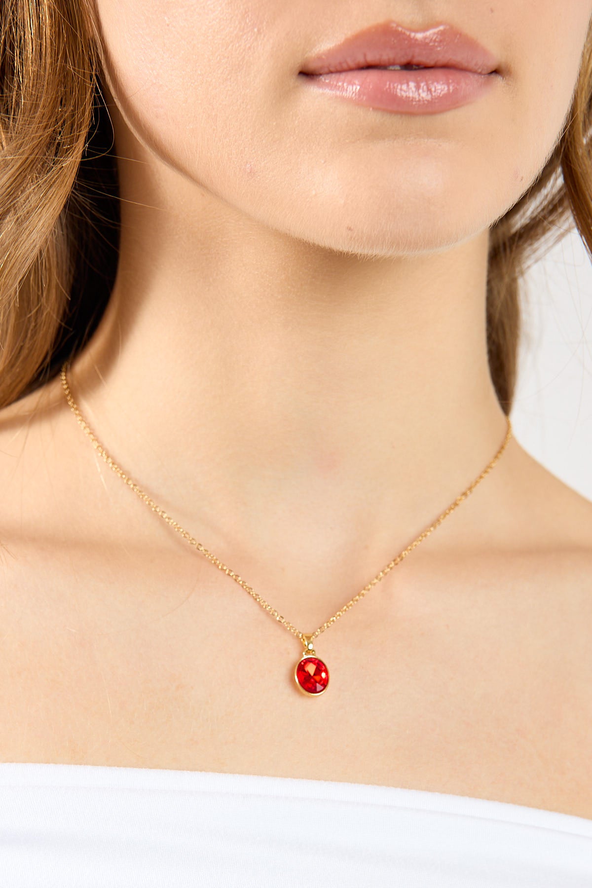 Perfect Stranger Romance Pendant Necklace Gold