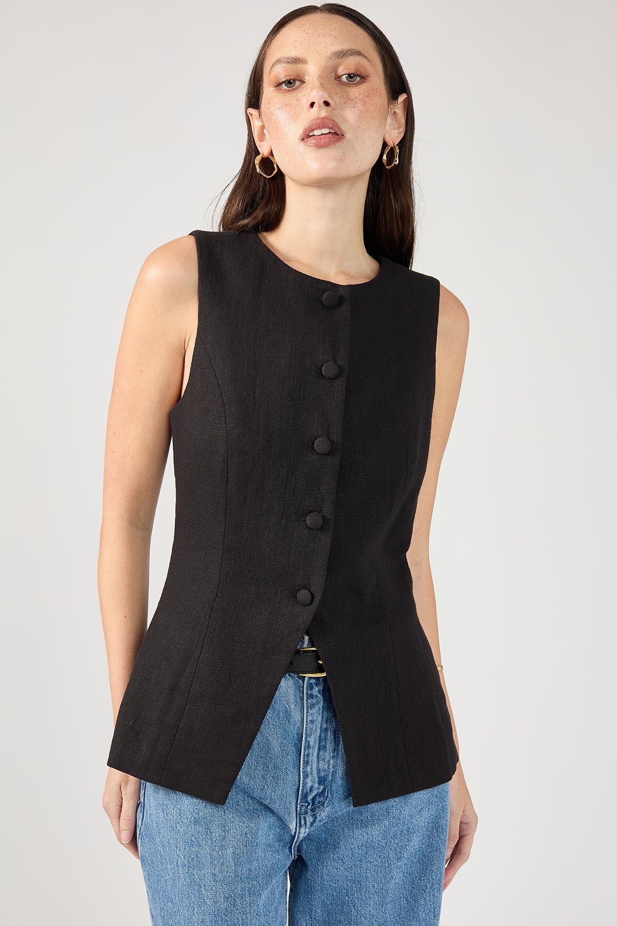 Perfect Stranger Menorca Long Line Vest Black