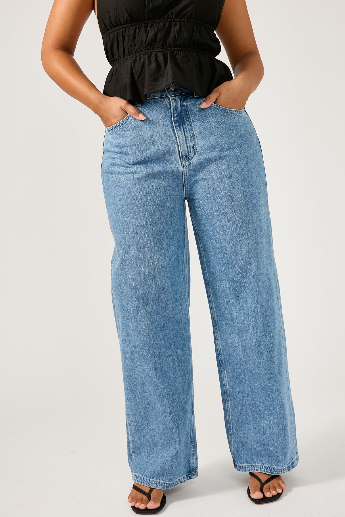 Perfect Stranger Mid Rise 90's Slouch Jean Mid Blue Denim