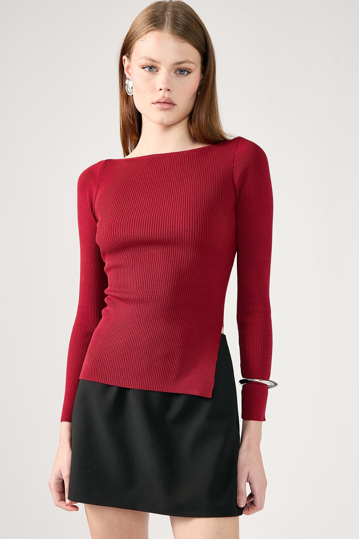 Perfect Stranger Long Sleeve Boat Neck Rib Knit Top Burgundy