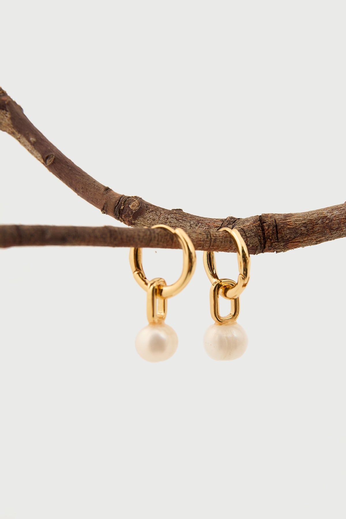 Perfect Stranger Atiana Pearl Drop Earrings 18K Gold