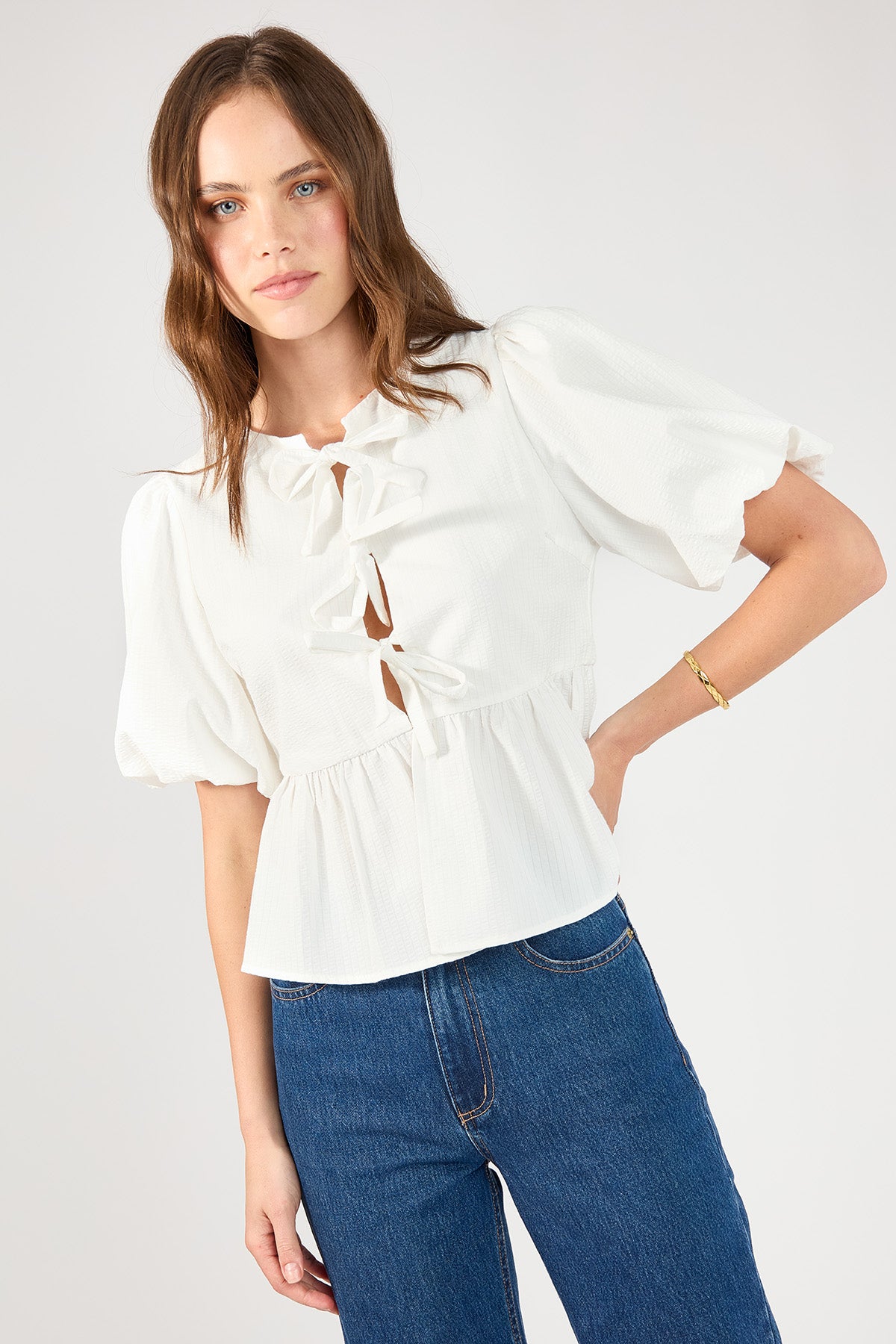 Perfect Stranger Delilah Tie Front Short Sleeve Blouse White