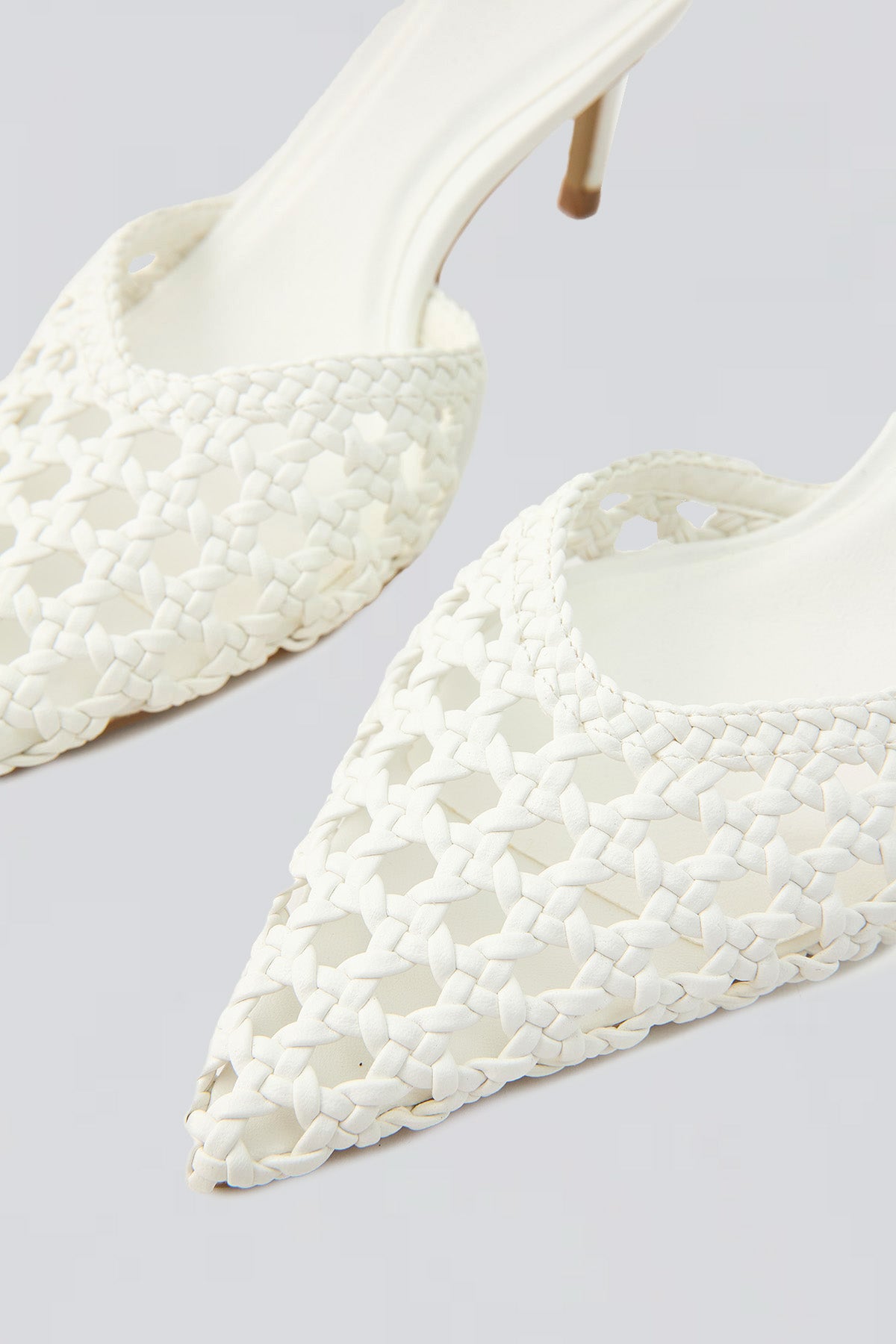 Billini Dottie White