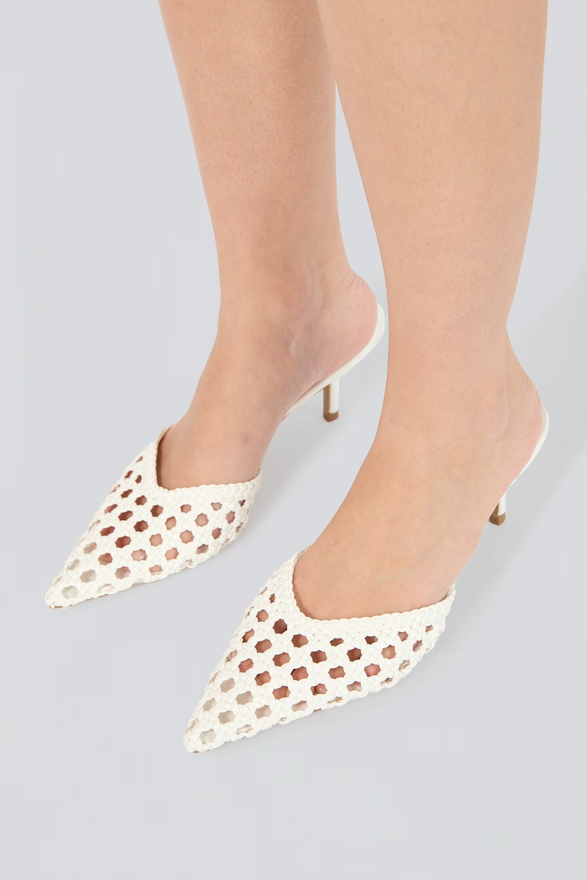 Billini Dottie White