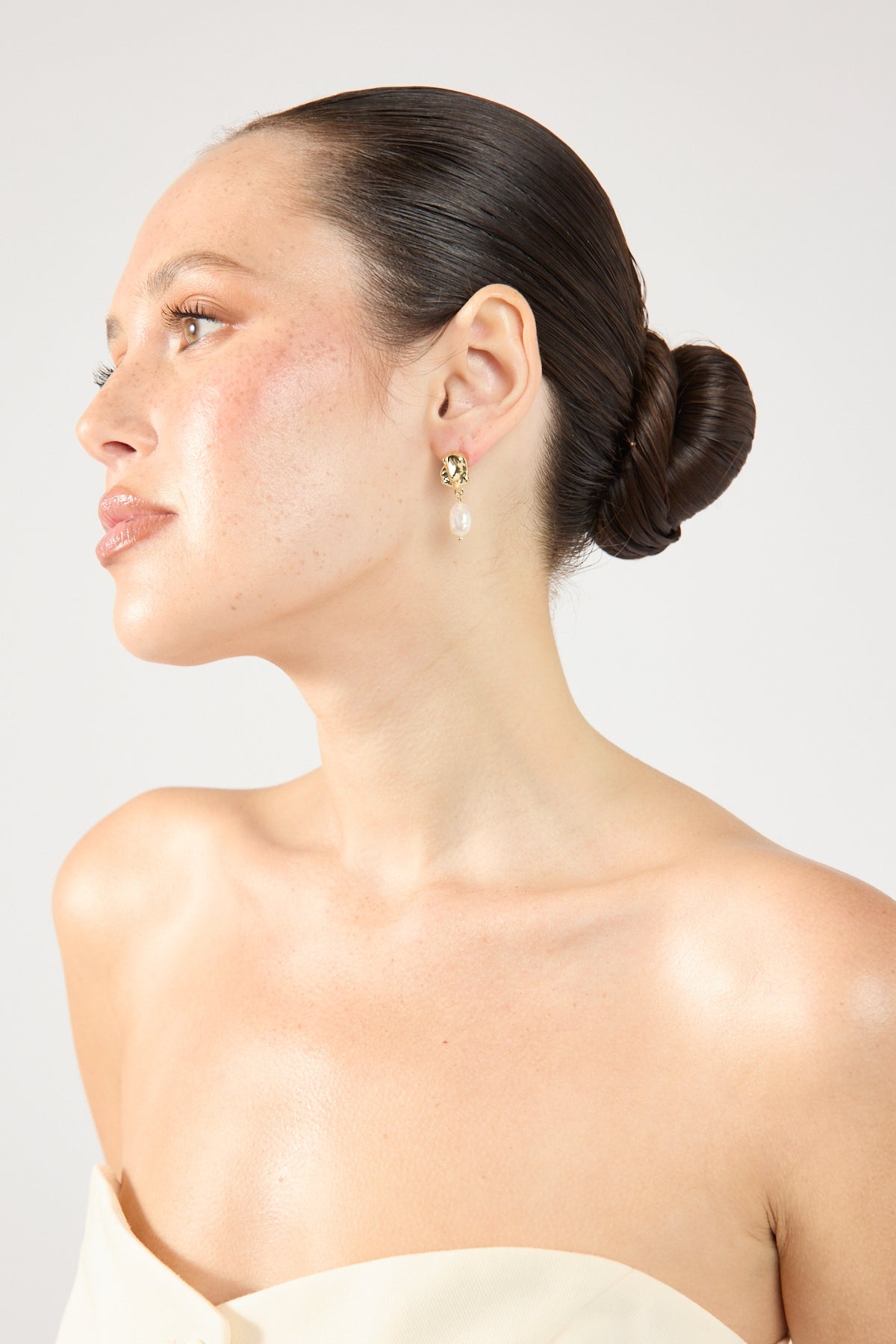 Perfect Stranger Cecilia Pearl Drop Earrings 18K Gold Plated