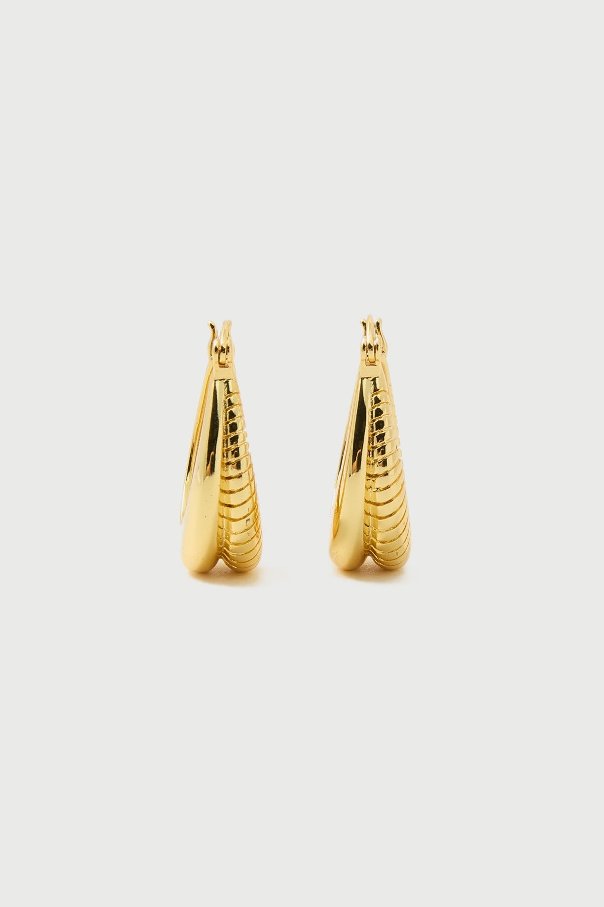 Perfect Stranger Billie Hoop Earrings 18K Gold