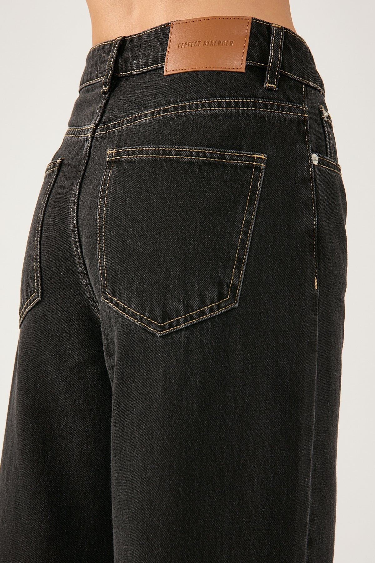 Perfect Stranger Mid Rise 90's Slouch Jean Washed Grey