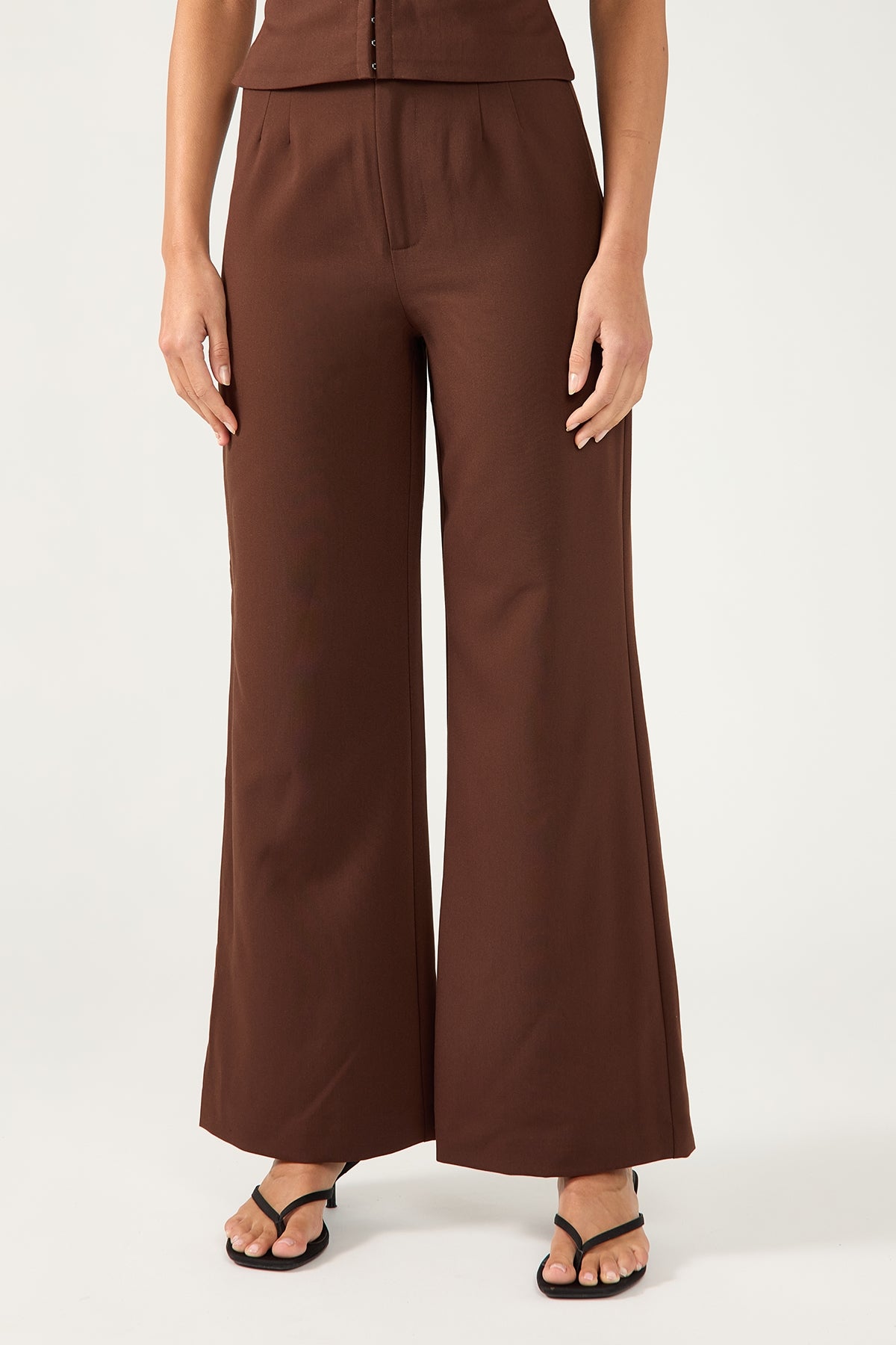 Perfect Stranger Linear Luca High Waist Tailored Pant Brown