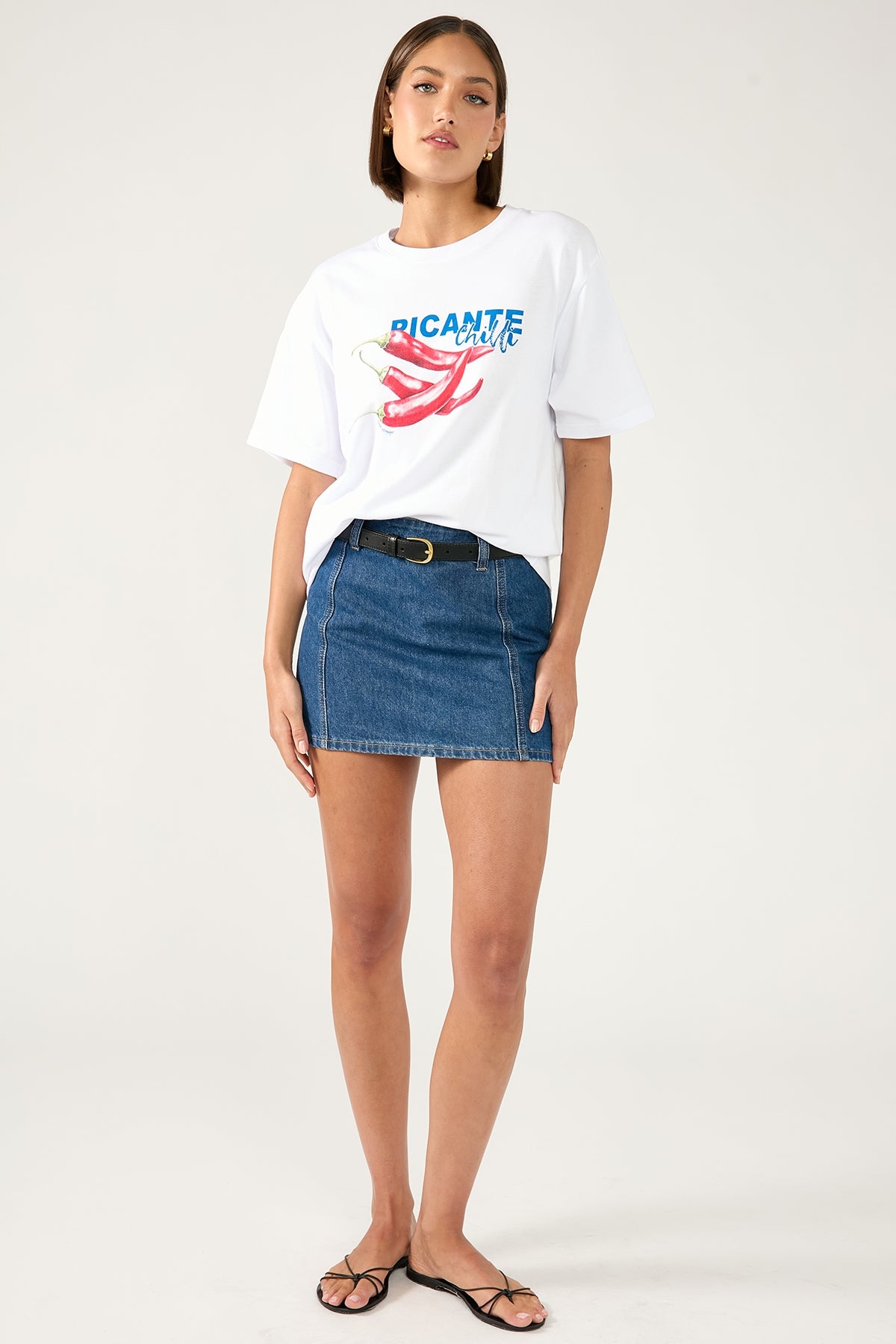 Perfect Stranger Picante Oversized Graphic Tee White