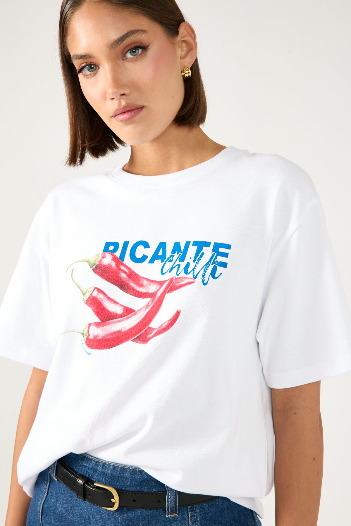 Perfect Stranger Picante Oversized Graphic Tee White