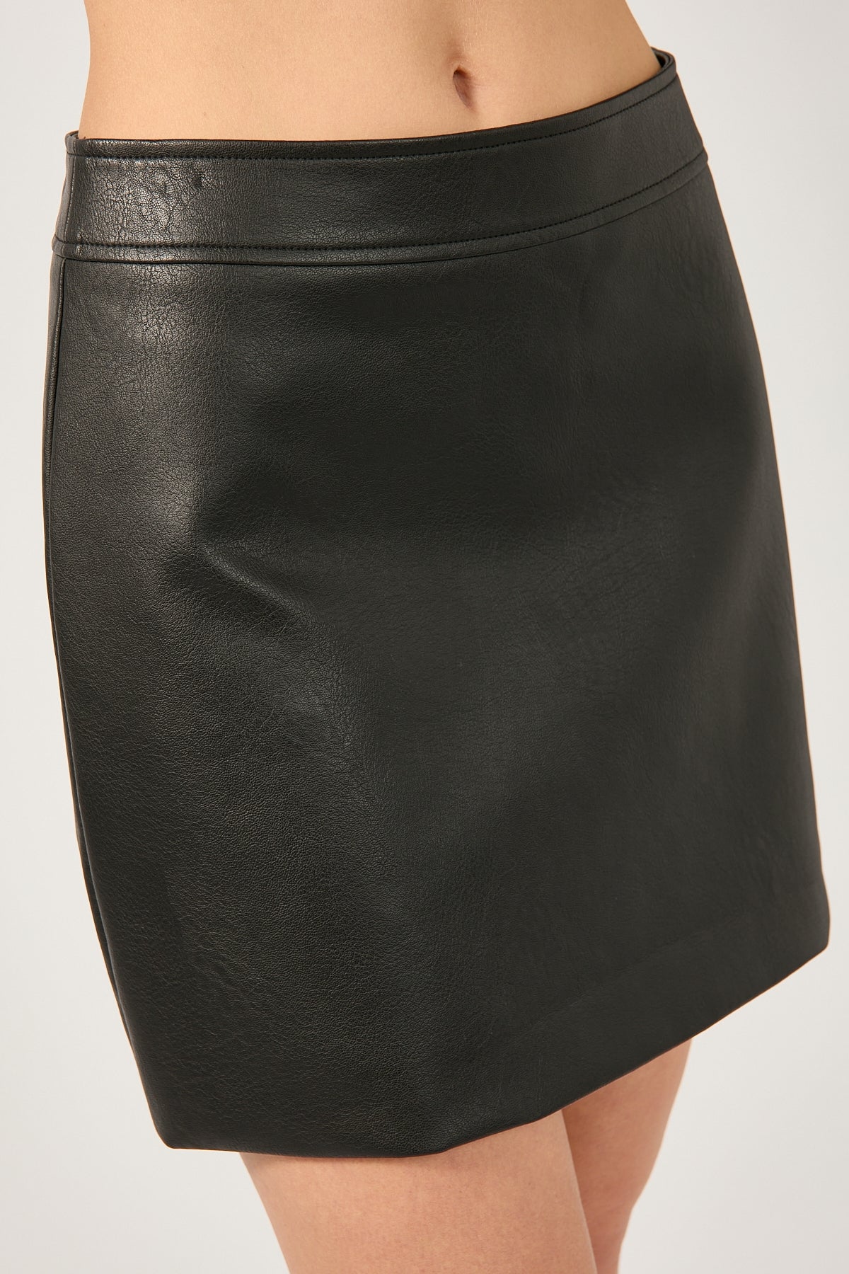 Perfect Stranger Kendra PU Mini Skirt Black