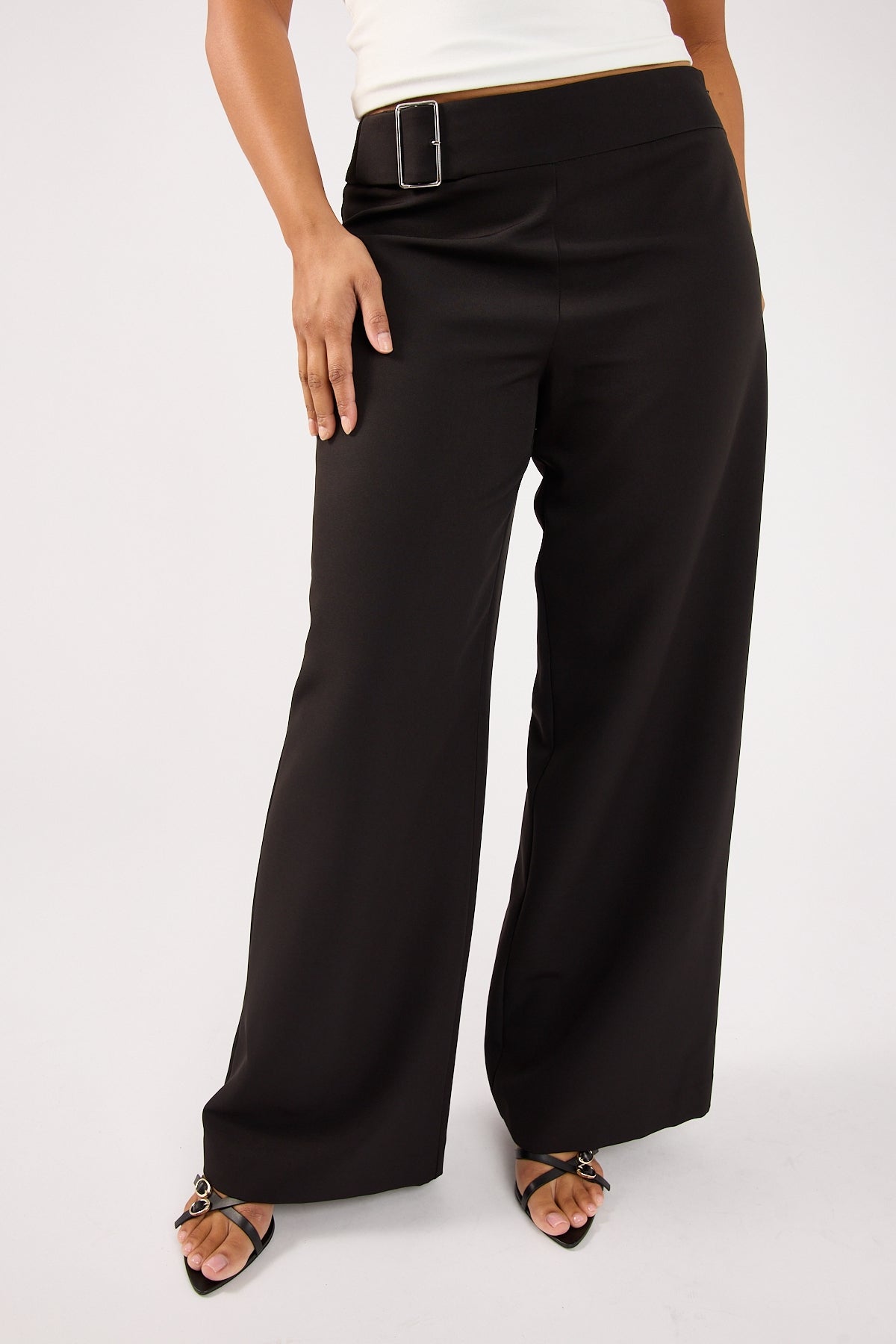 Perfect Stranger Beck Buckle Mid Rise Tailored Pant Black