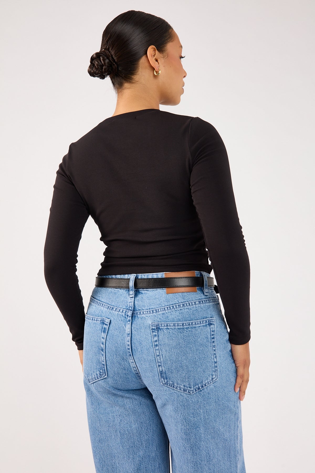 Perfect Stranger Long Sleeve Tee Black