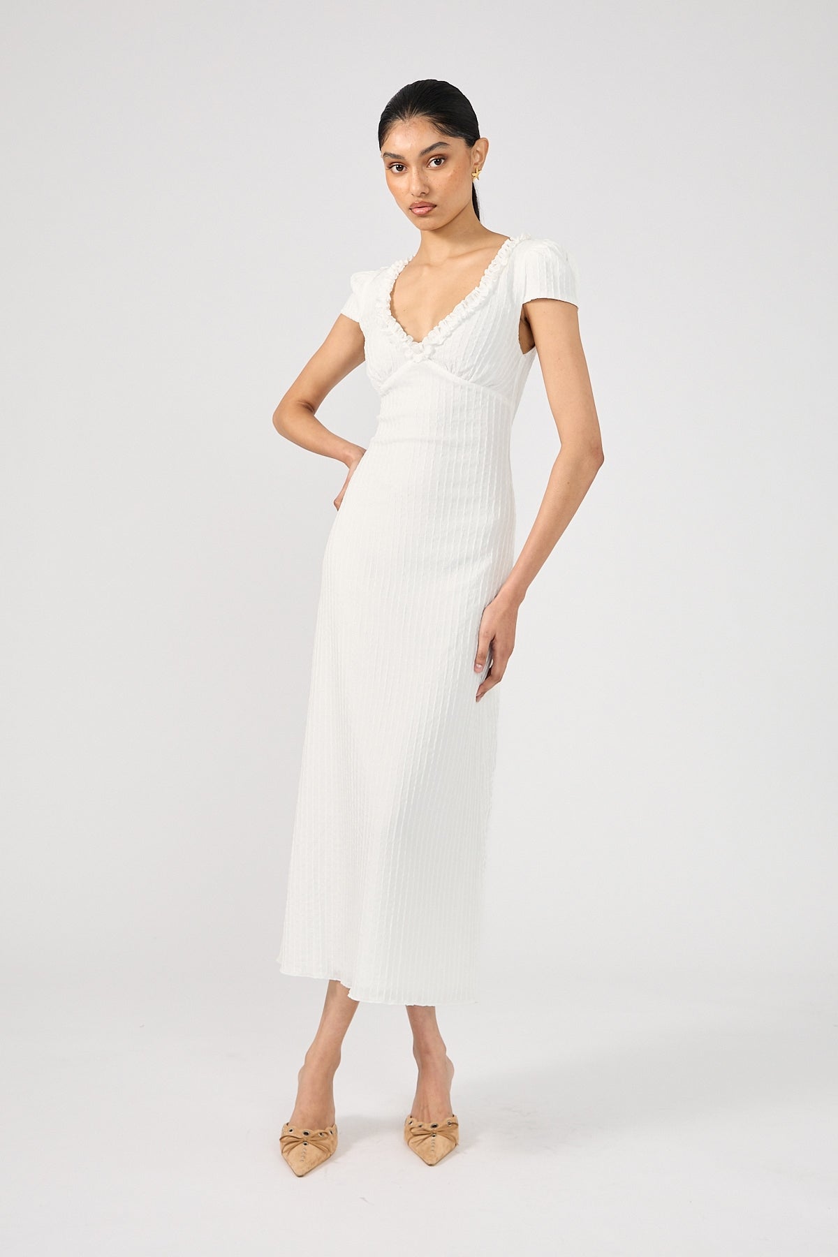 Perfect Stranger Mimsy Short Sleeve Midi Dress White