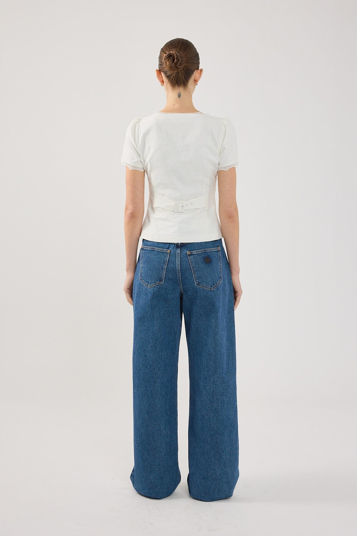 Perfect Stranger Tara Short Sleeve Linen Blouse White