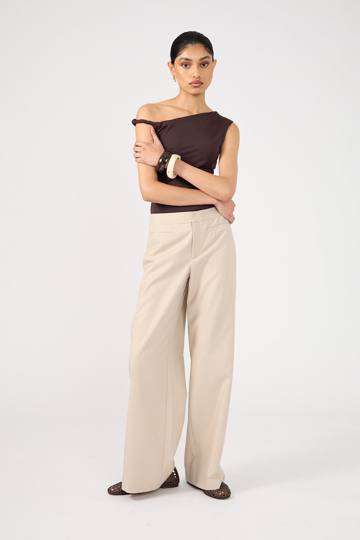 Perfect Stranger Odessa Mid Rise Tailored Pant Beige