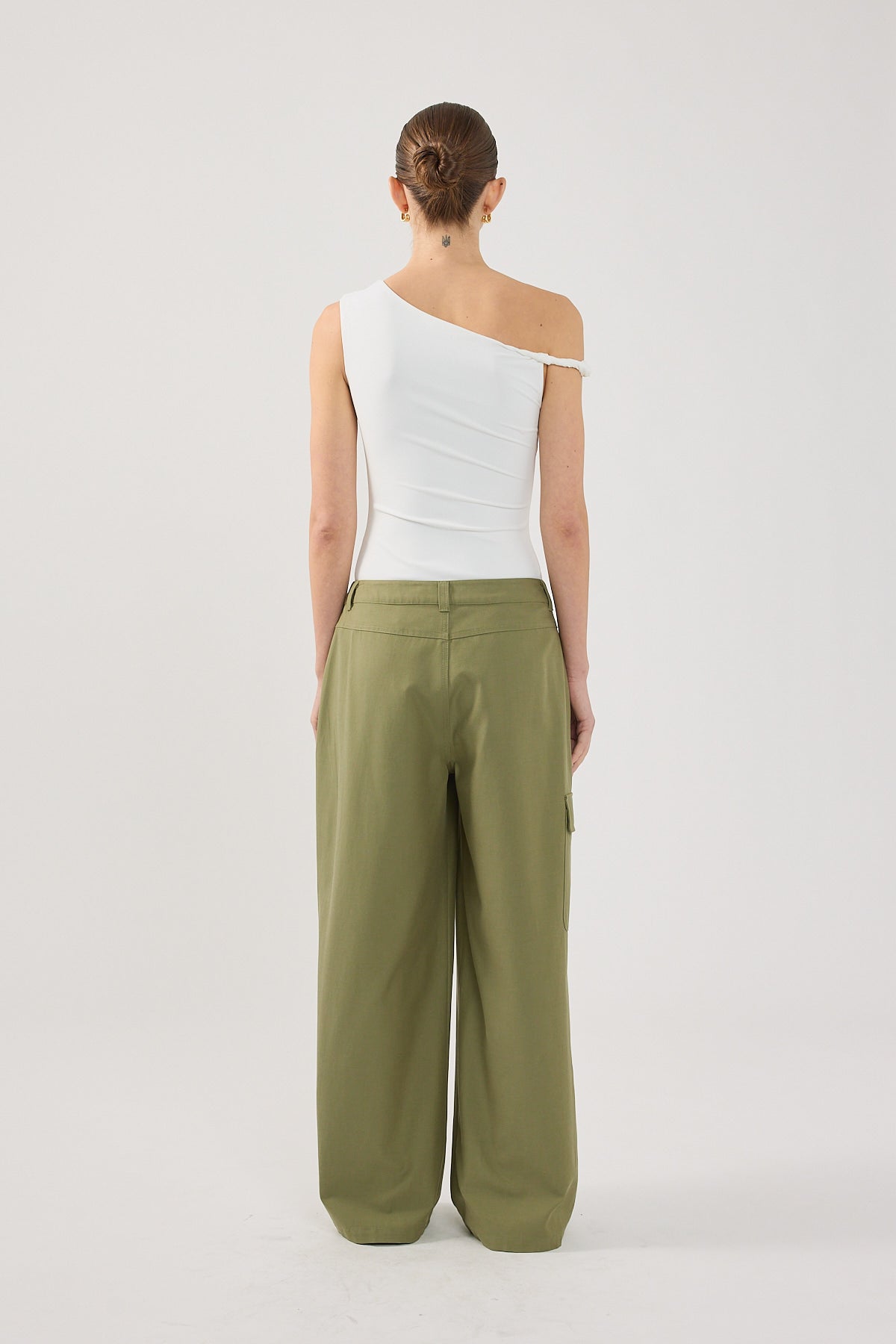 Perfect Stranger Jayden Mid Rise Cargo Tailored Pant Khaki