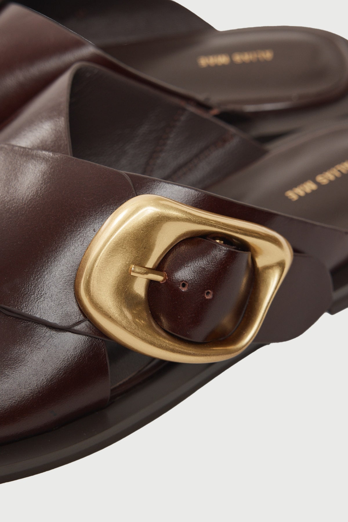 Alias Mae Elle Walnut Wax