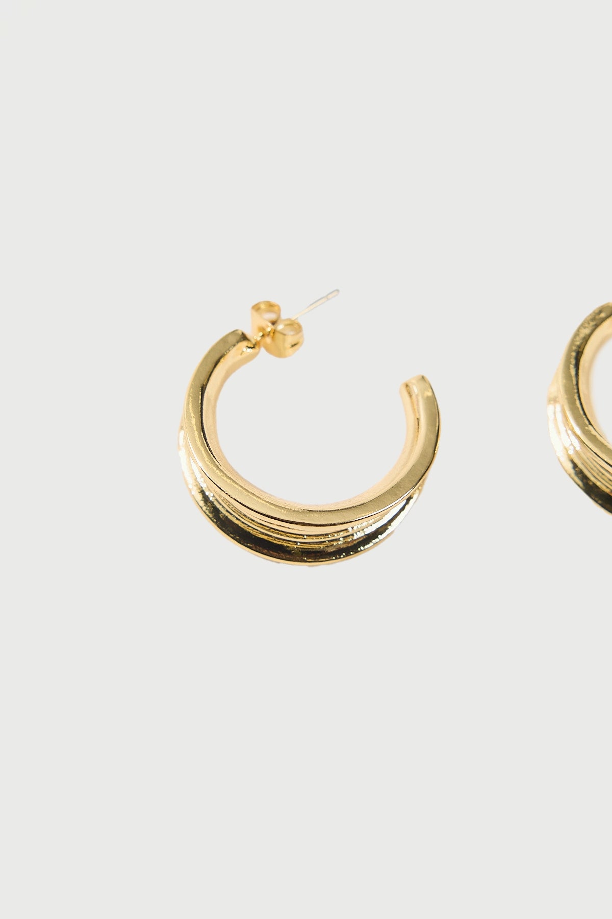 Perfect Stranger Oak Hoop Earings 18k Gold