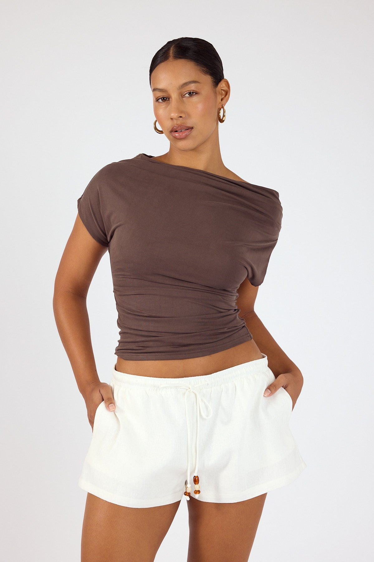 Perfect Stranger Juni Linen Bead Short White