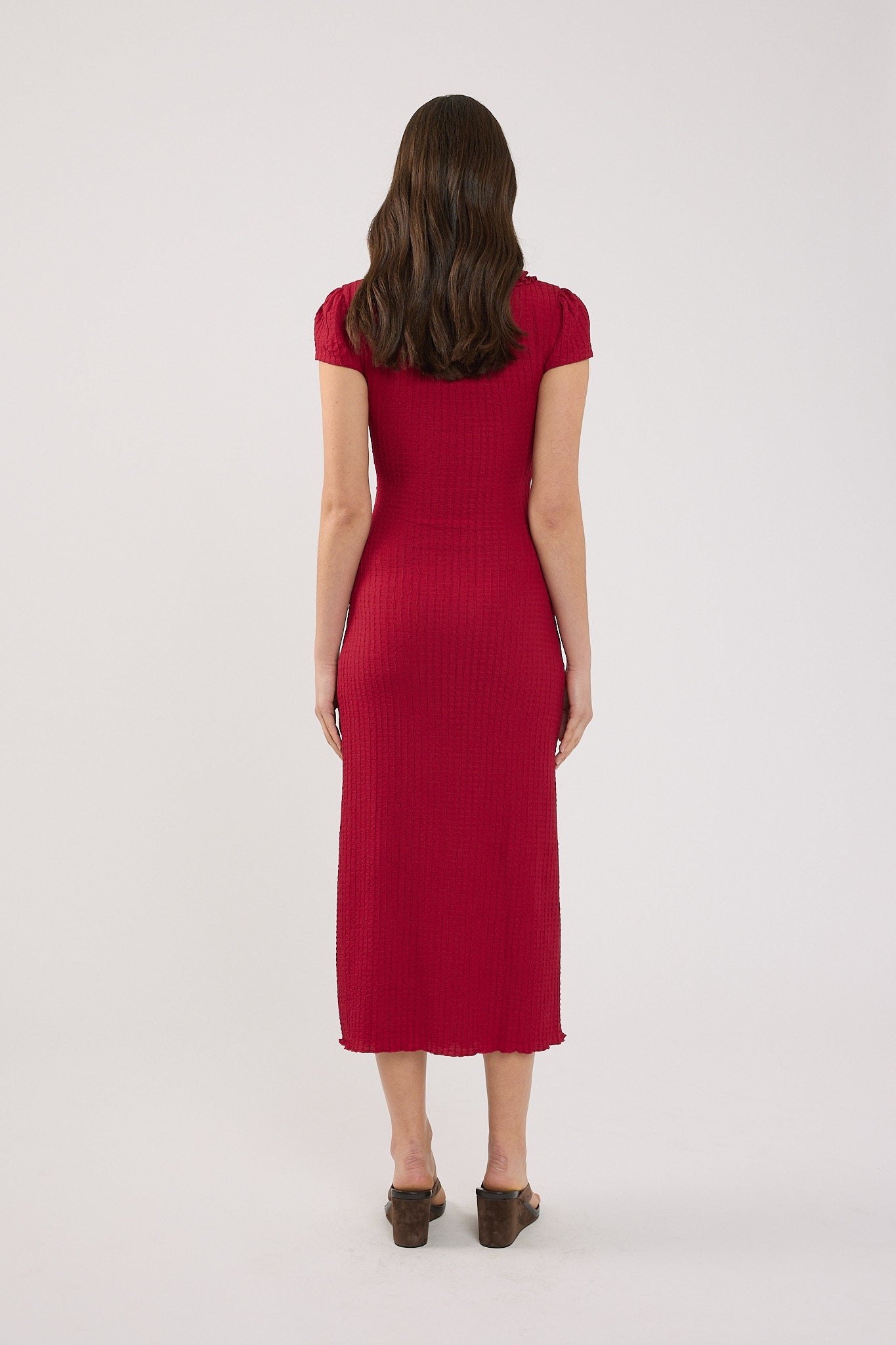 Perfect Stranger Mimsy Short Sleeve Midi Dress Red