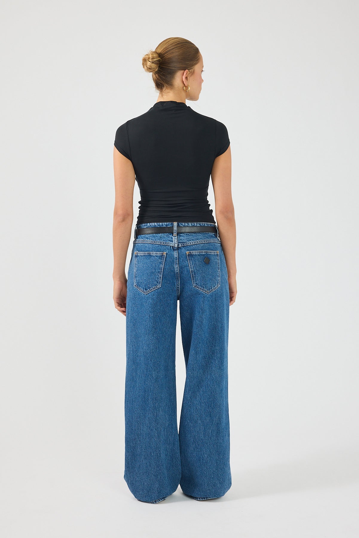 Perfect Stranger Grown on Neck Tee Black