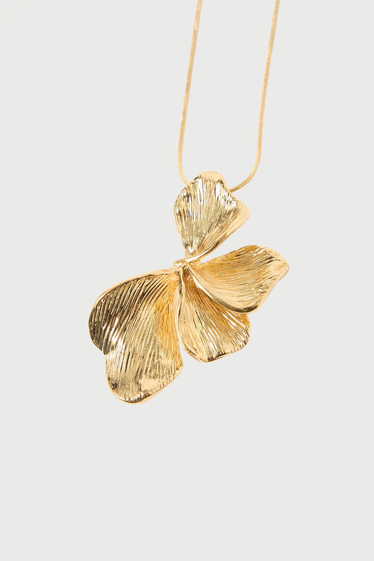 Perfect Stranger Petal Drop Necklace 18k Gold Plated