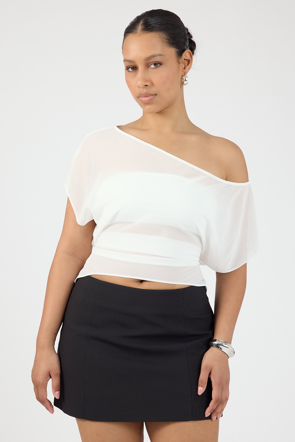 Perfect Stranger Layla Suiting Mid Rise Skort Black