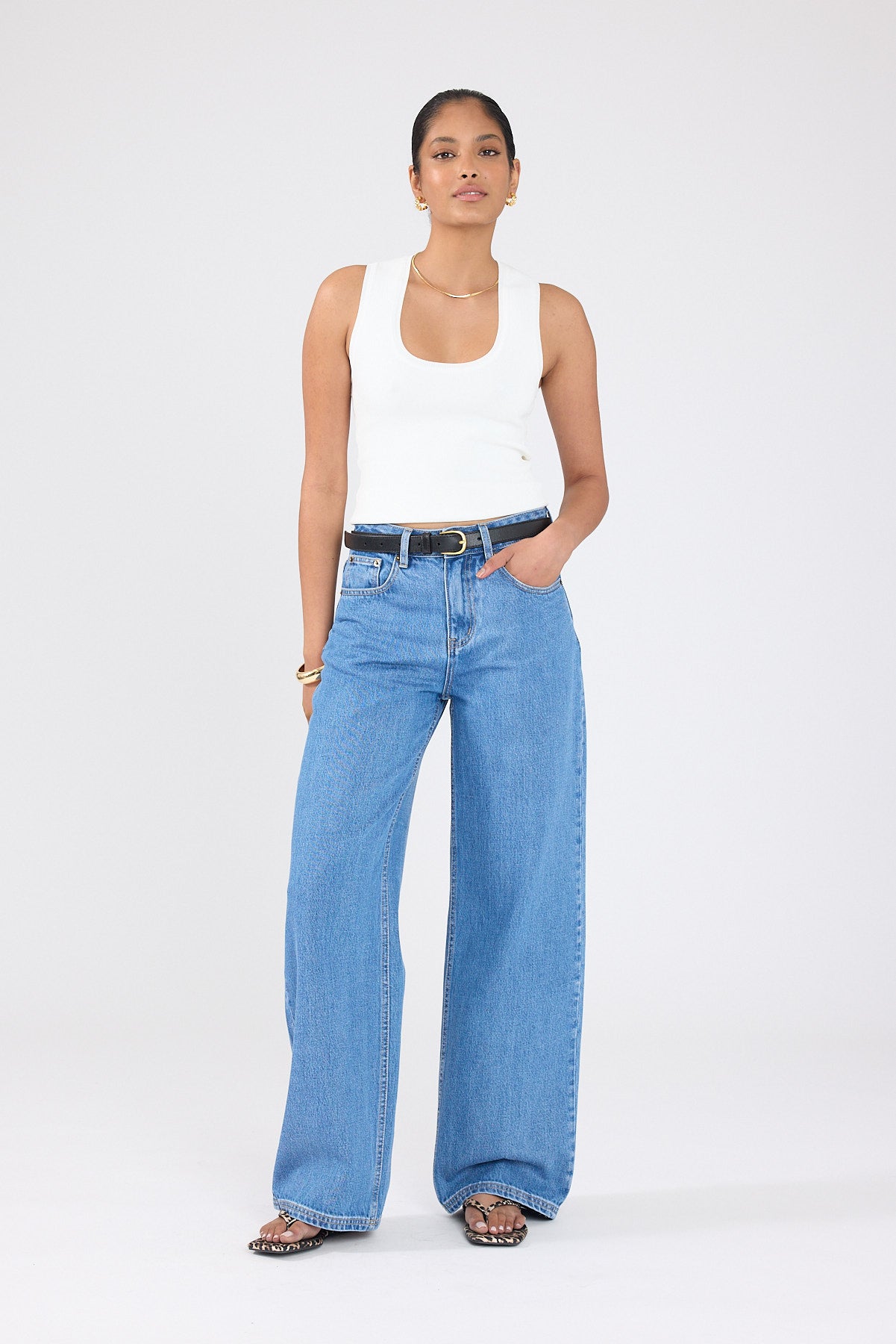 Perfect Stranger Mid Rise Baggy Jean Mid Blue Denim