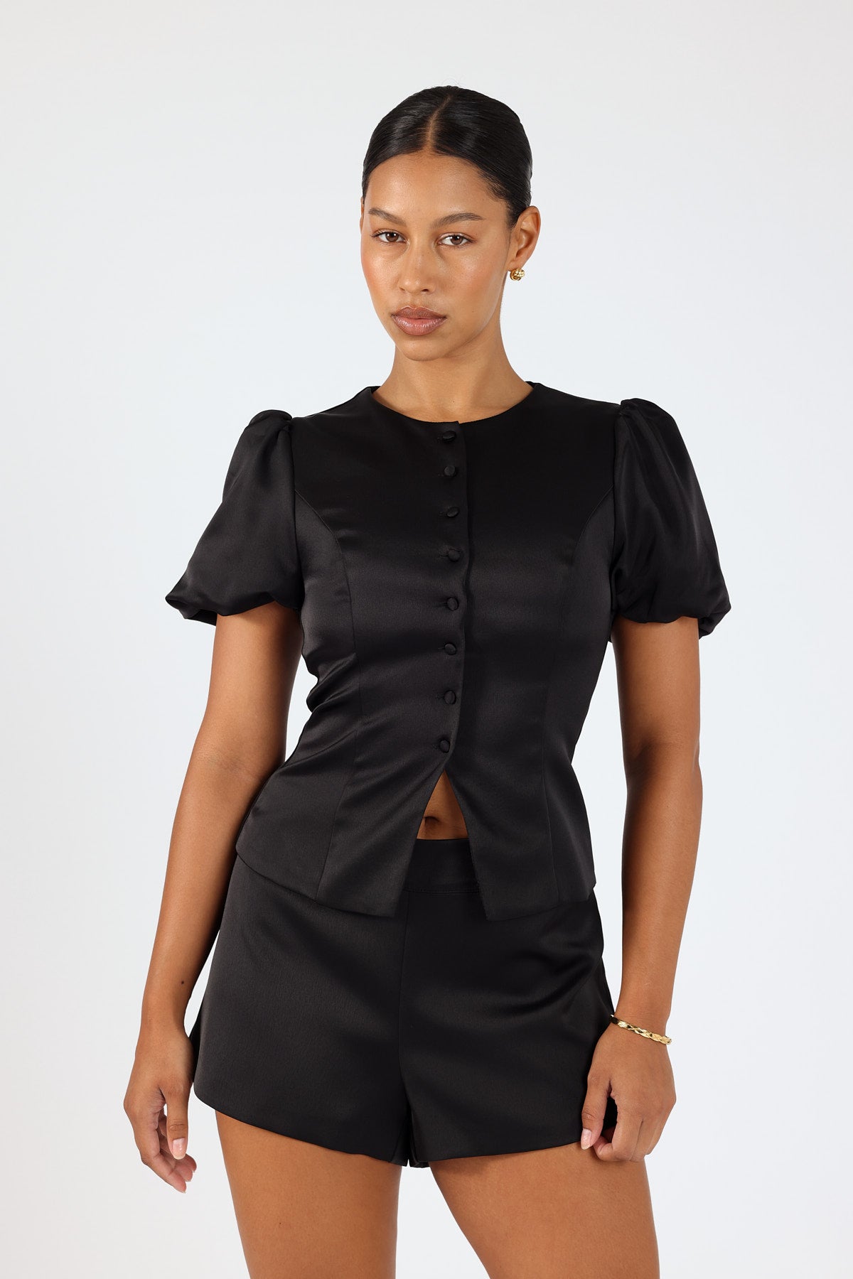 Perfect Stranger Fenella Mid Rise Shorts Black
