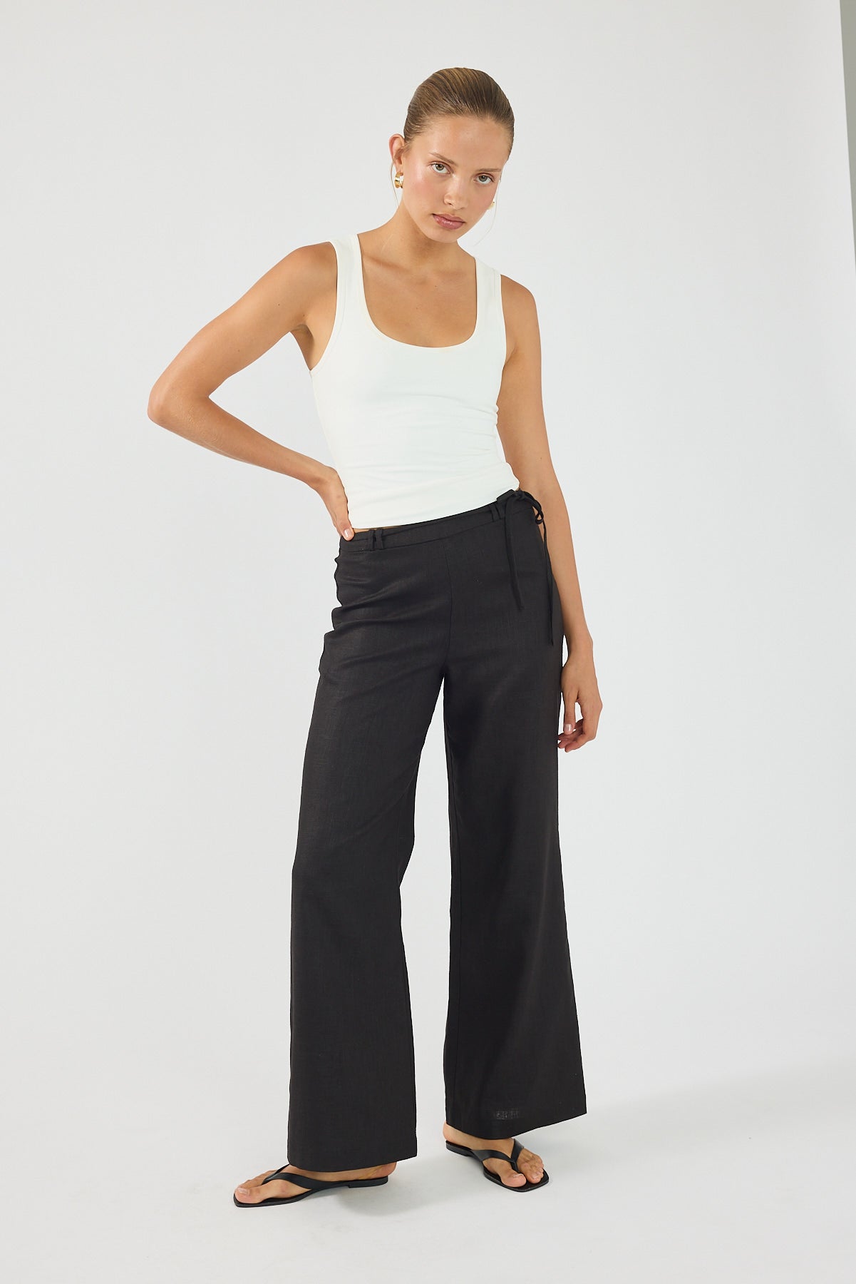 Perfect Stranger Marlo Mid Rise Menorca Pant Black