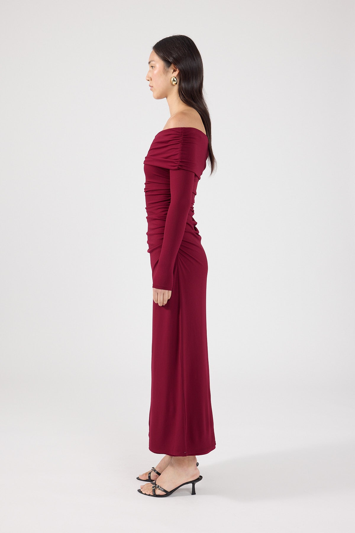 Perfect Stranger Romina Off Shoulder Maxi Dress Burgundy