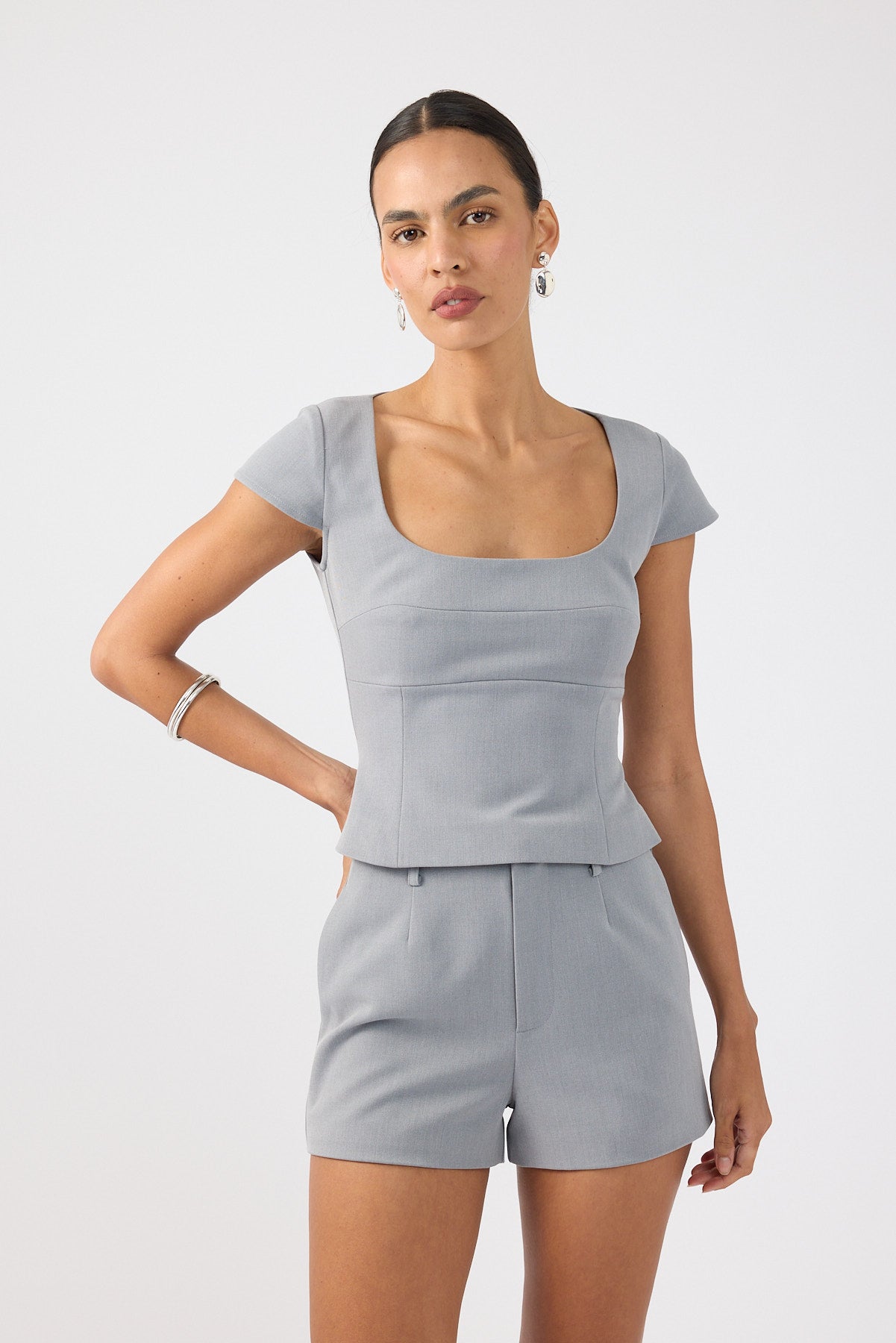 Perfect Stranger Vaila Suiting Short Grey