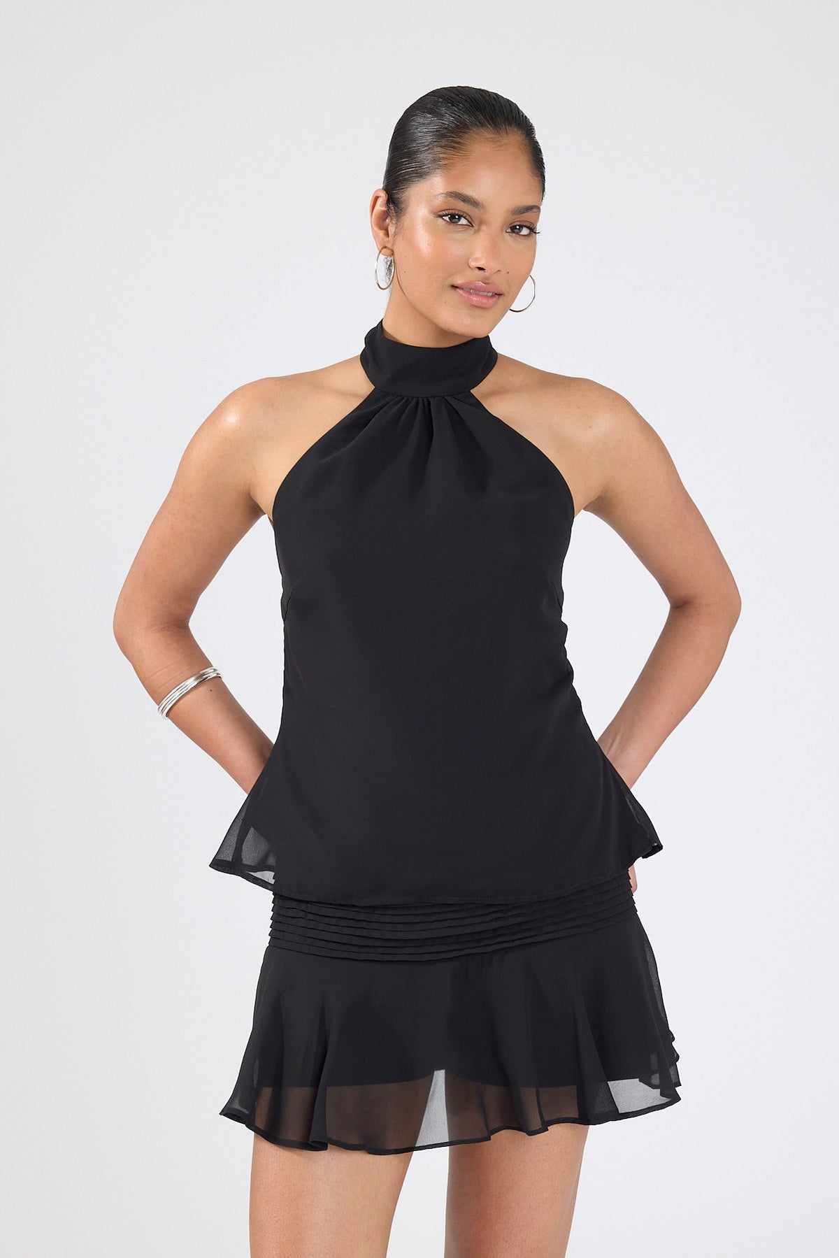 Perfect Stranger Eland Mid Rise Skort Black