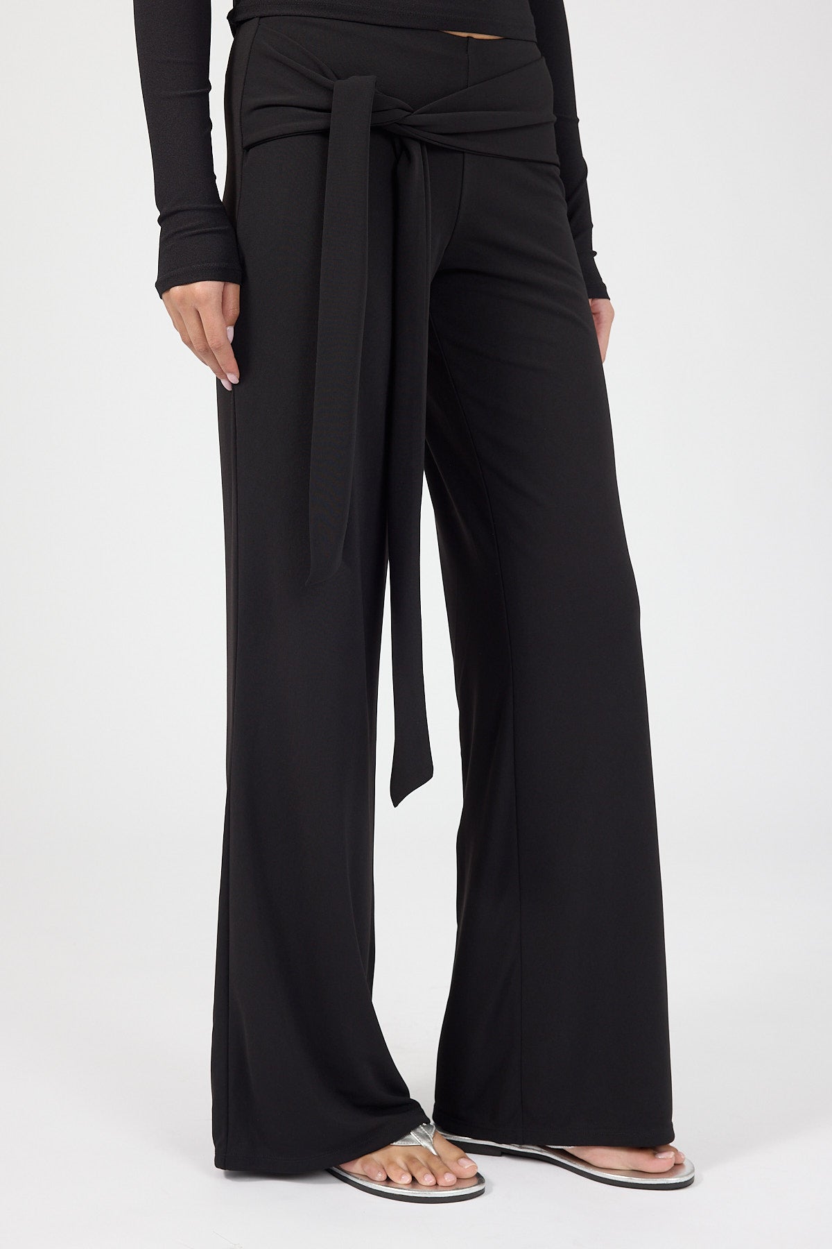 Perfect Stranger Vienna Front Tie Pants Black