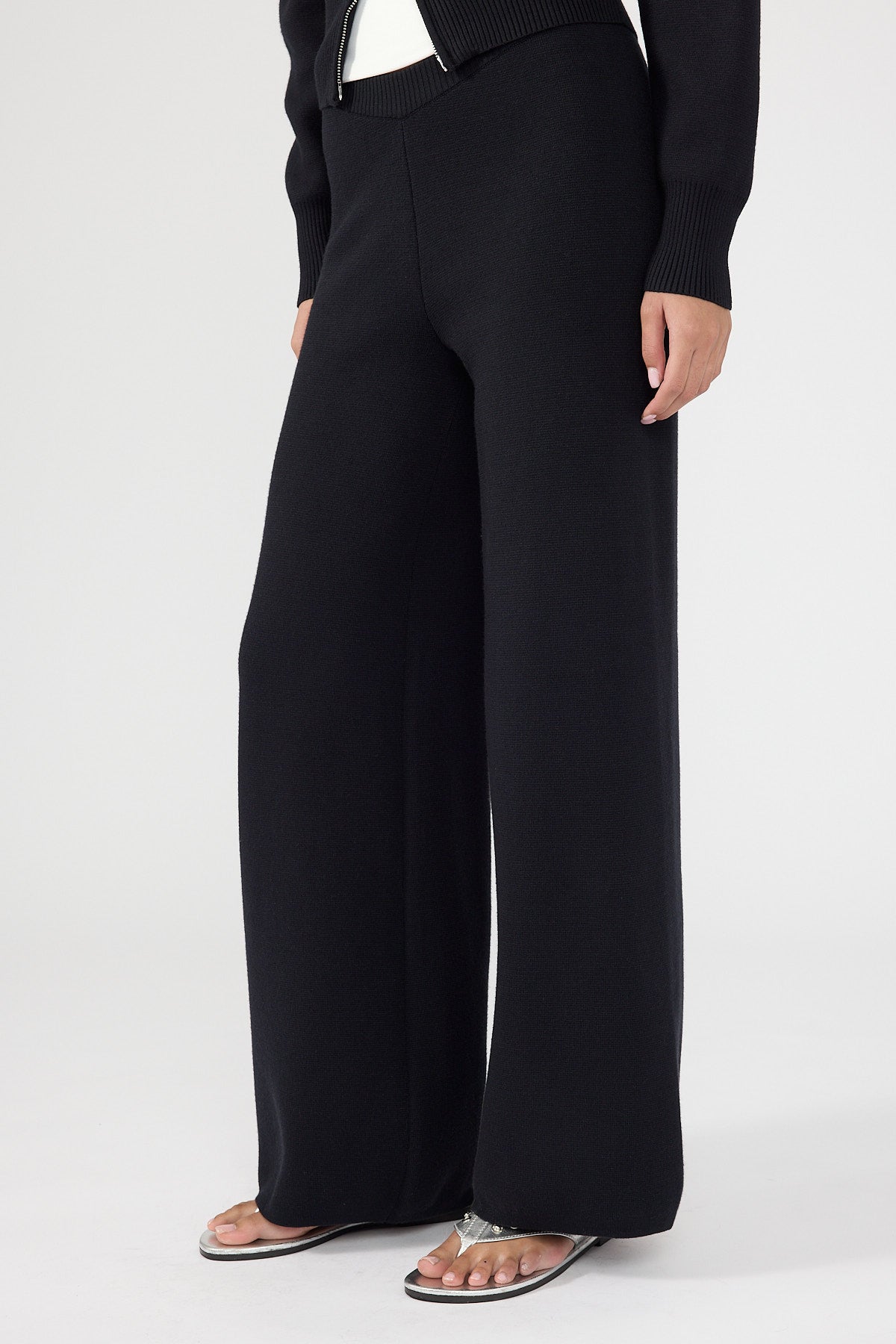 Perfect Stranger Sloane Knit Pants Black