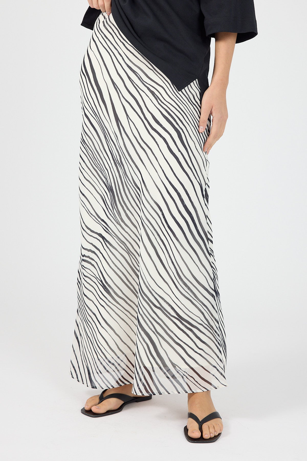 Perfect Stranger Elodie Maxi Skirt Black/White Stripe
