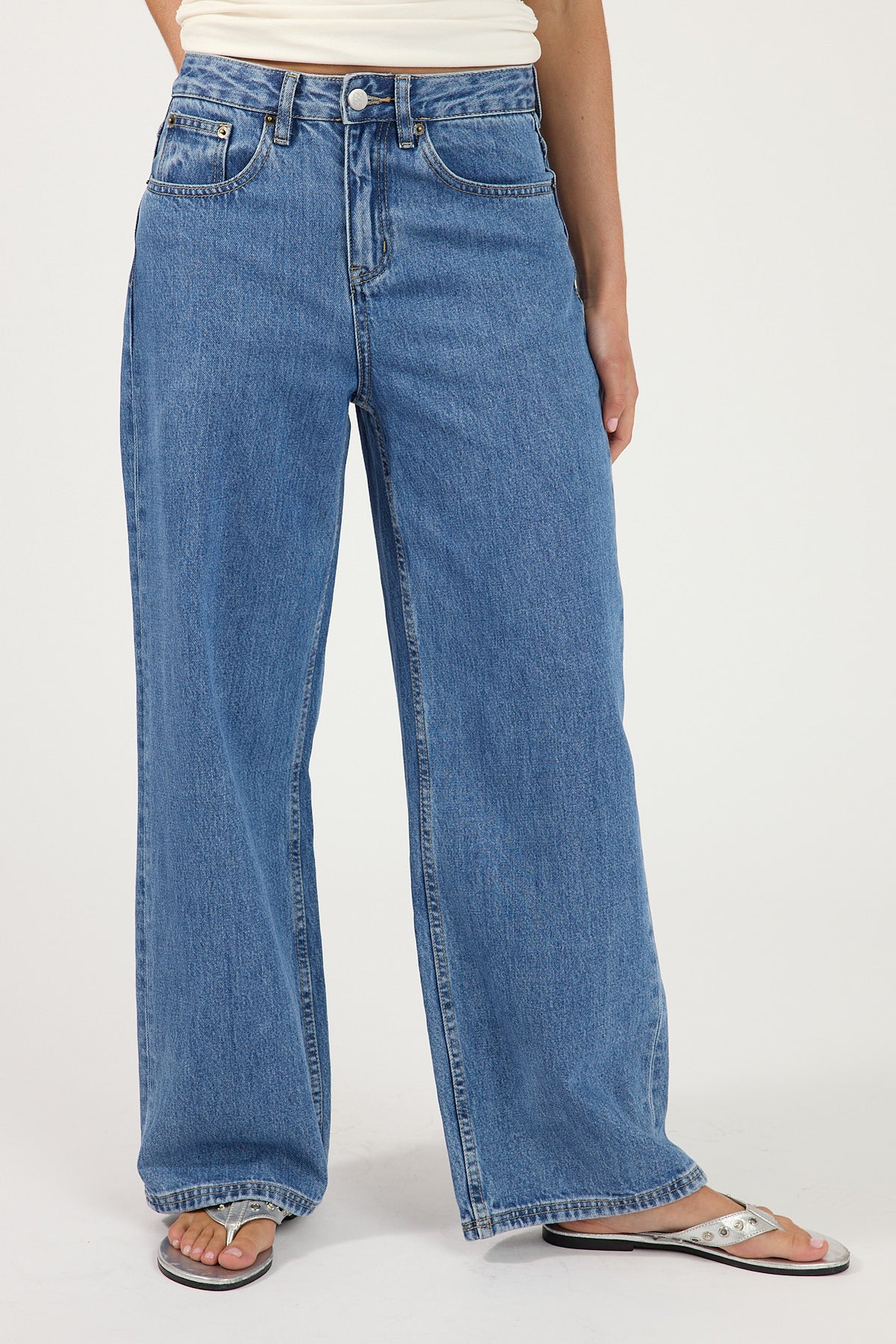 Perfect Stranger Petite Mid Rise Baggy Jean Mid Blue Denim