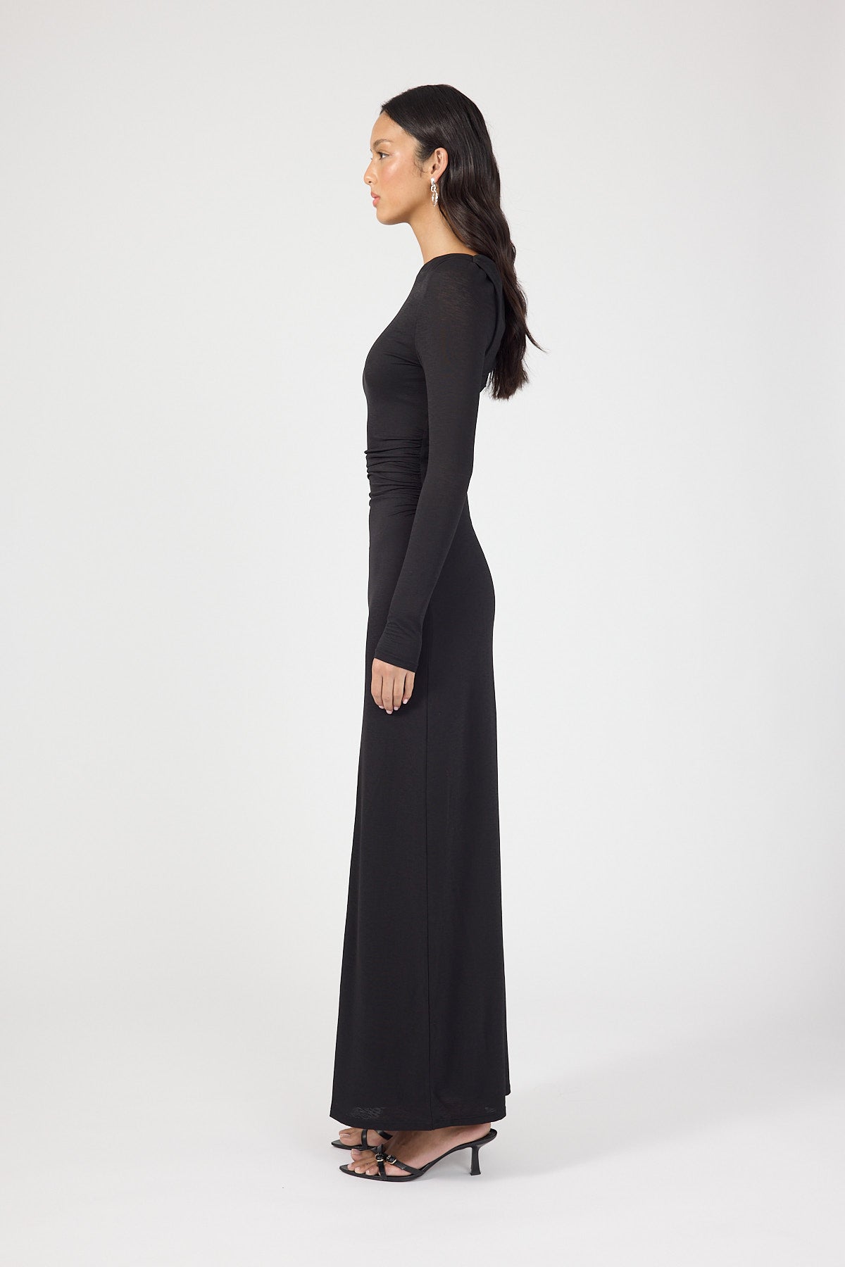Perfect Stranger Misaki Long Sleeve Maxi Dress Black