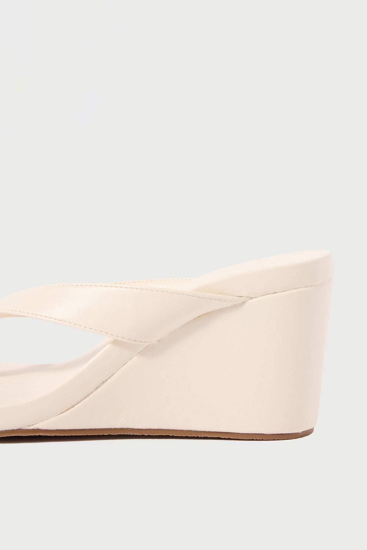 Billini Ravyn Suede Heel Bone