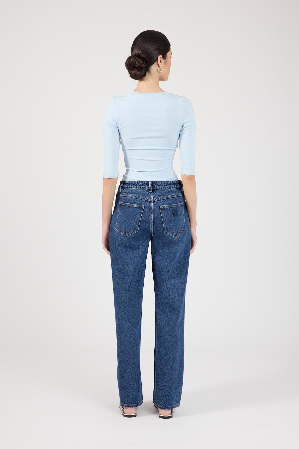 Perfect Stranger Mara V-Neck 3/4 Sleeve T-Shirt Blue
