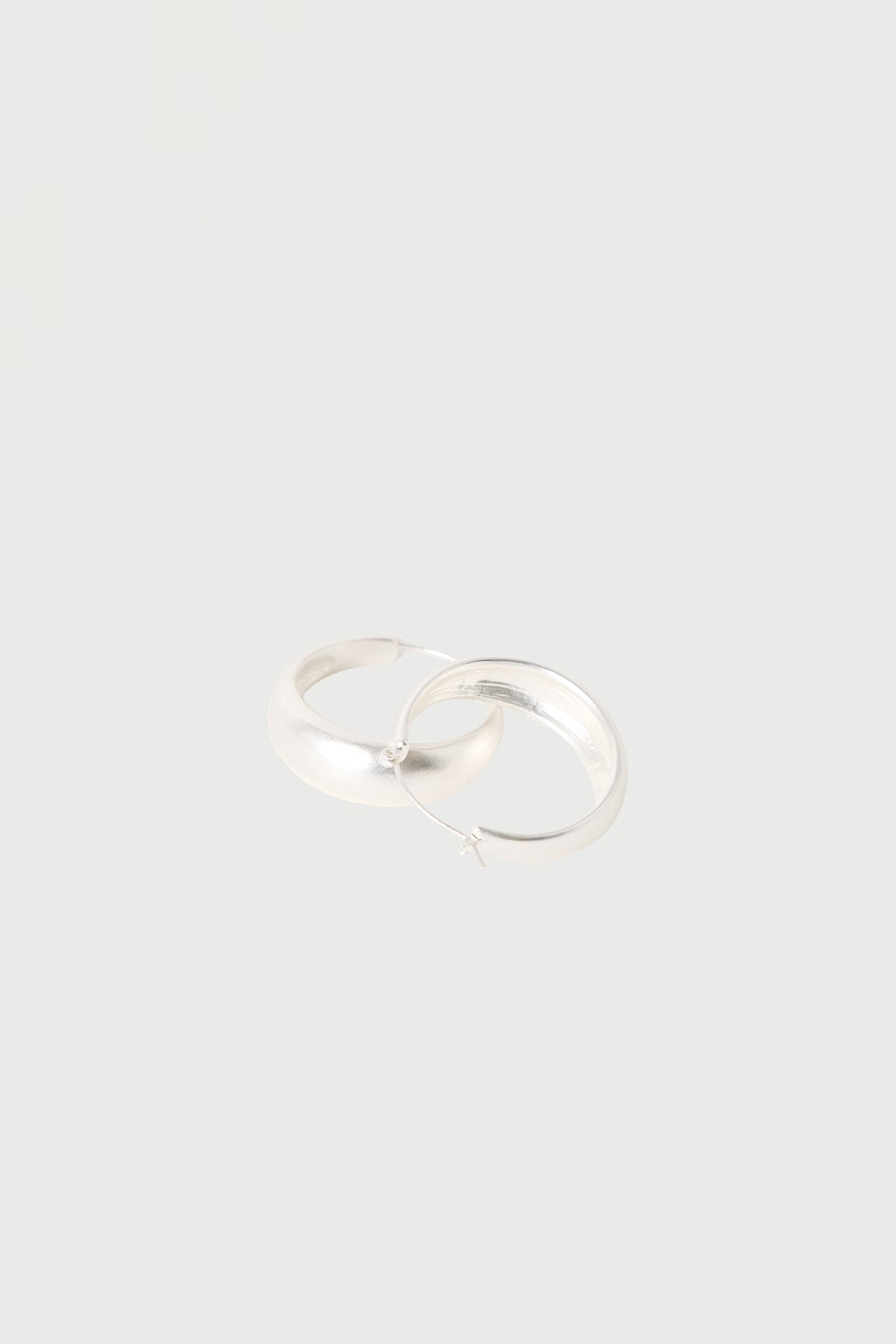 Perfect Stranger Odette Hoop Earrings Silver