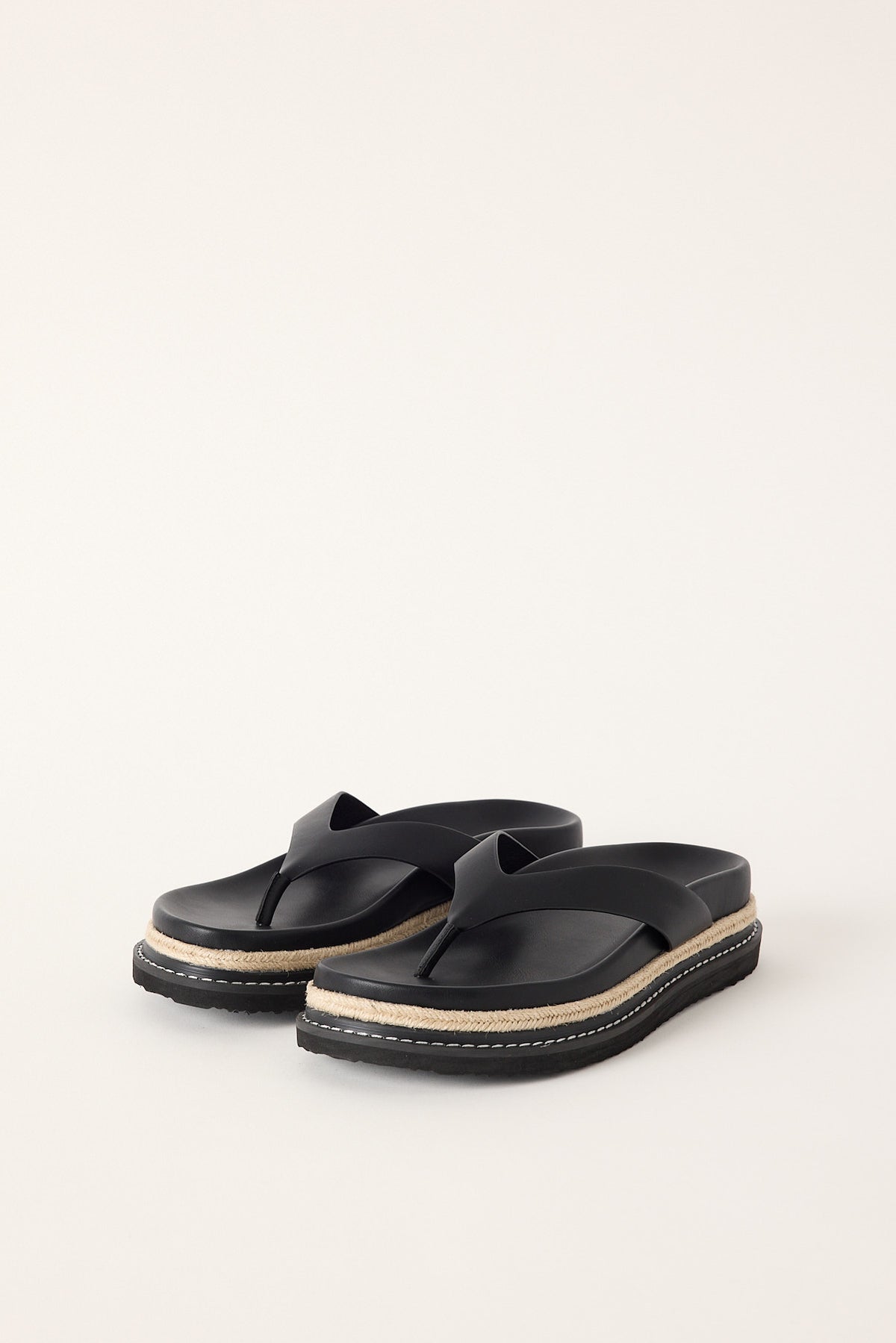 Billini Arlette Thong Black